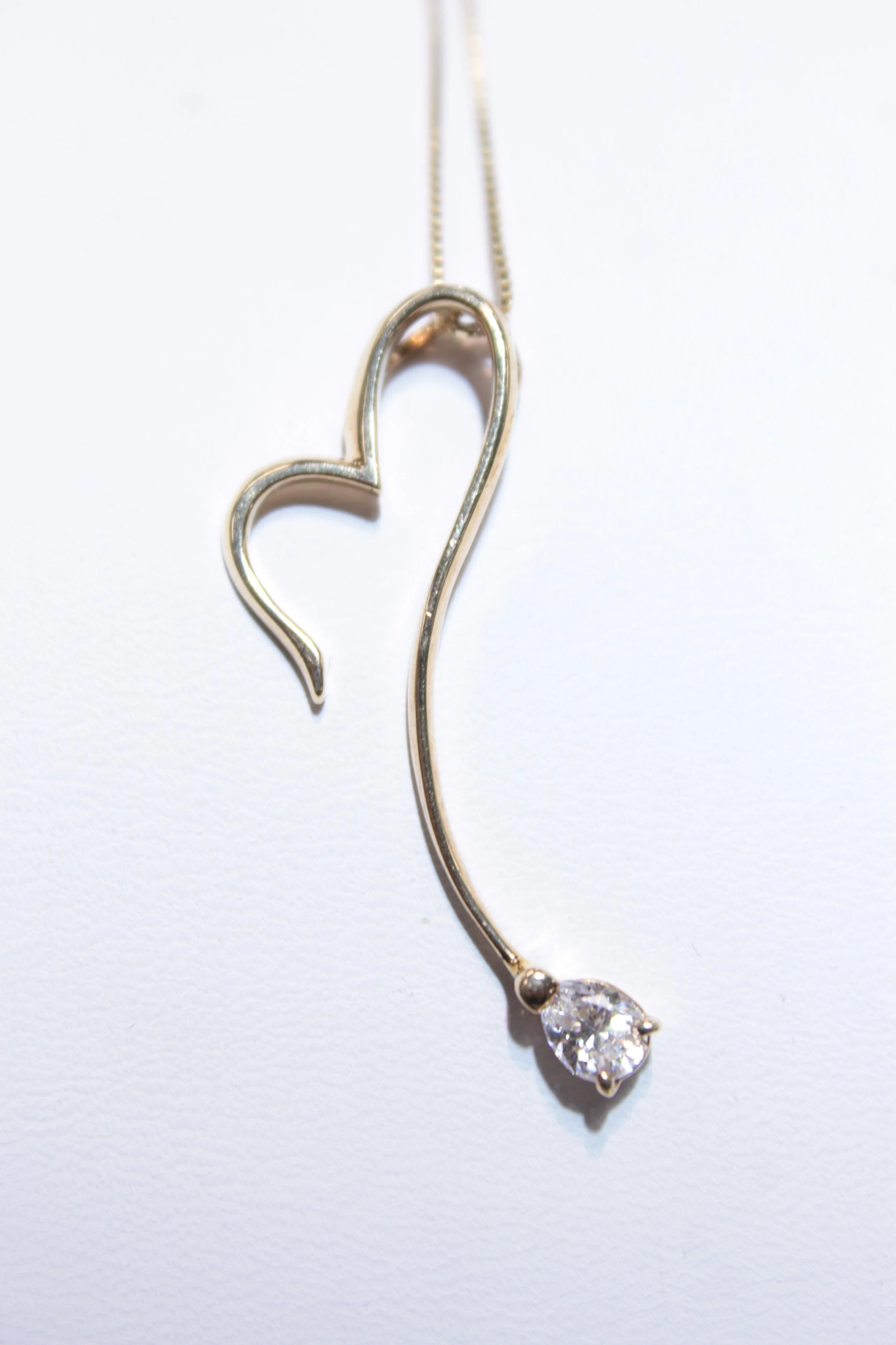 Gold_Heart_Diamond_Pendant.JPG