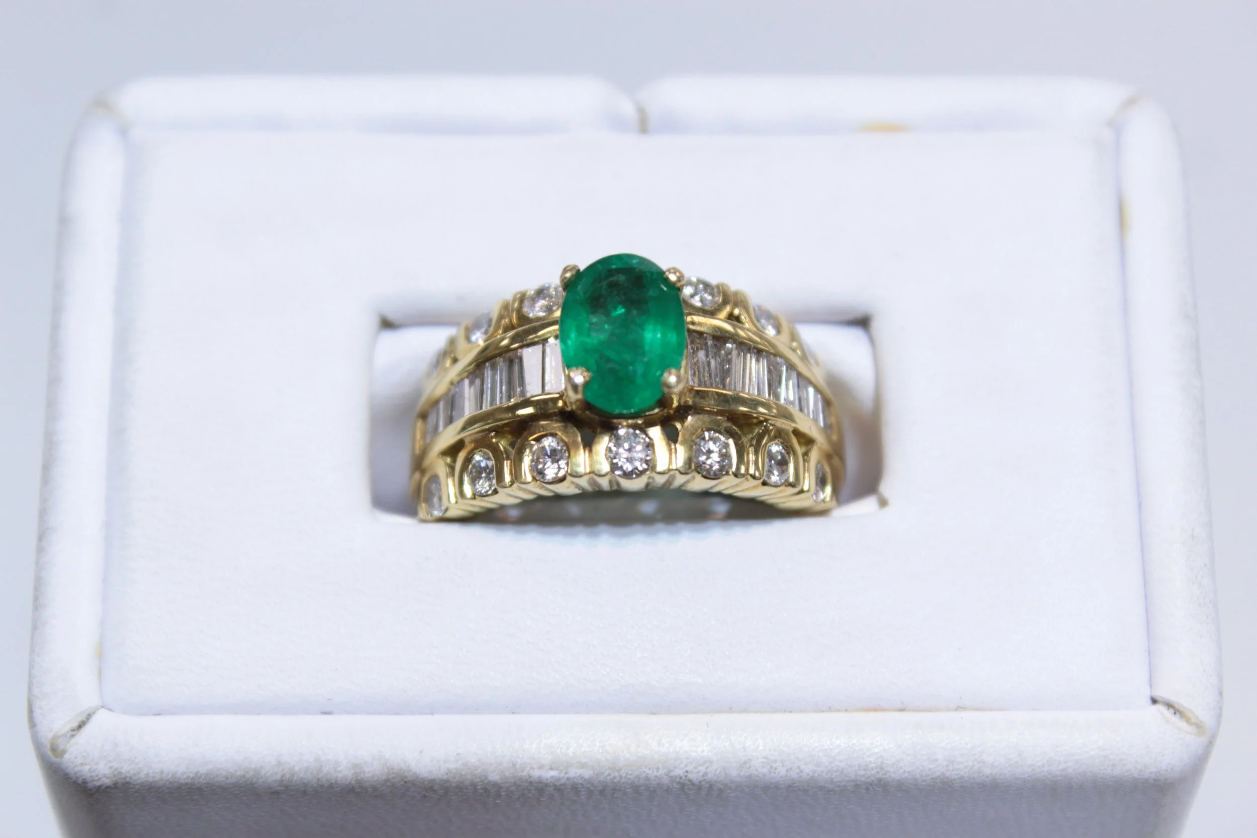 18k_Yellow_Gold_Emerald_Diamond_Ring.JPG