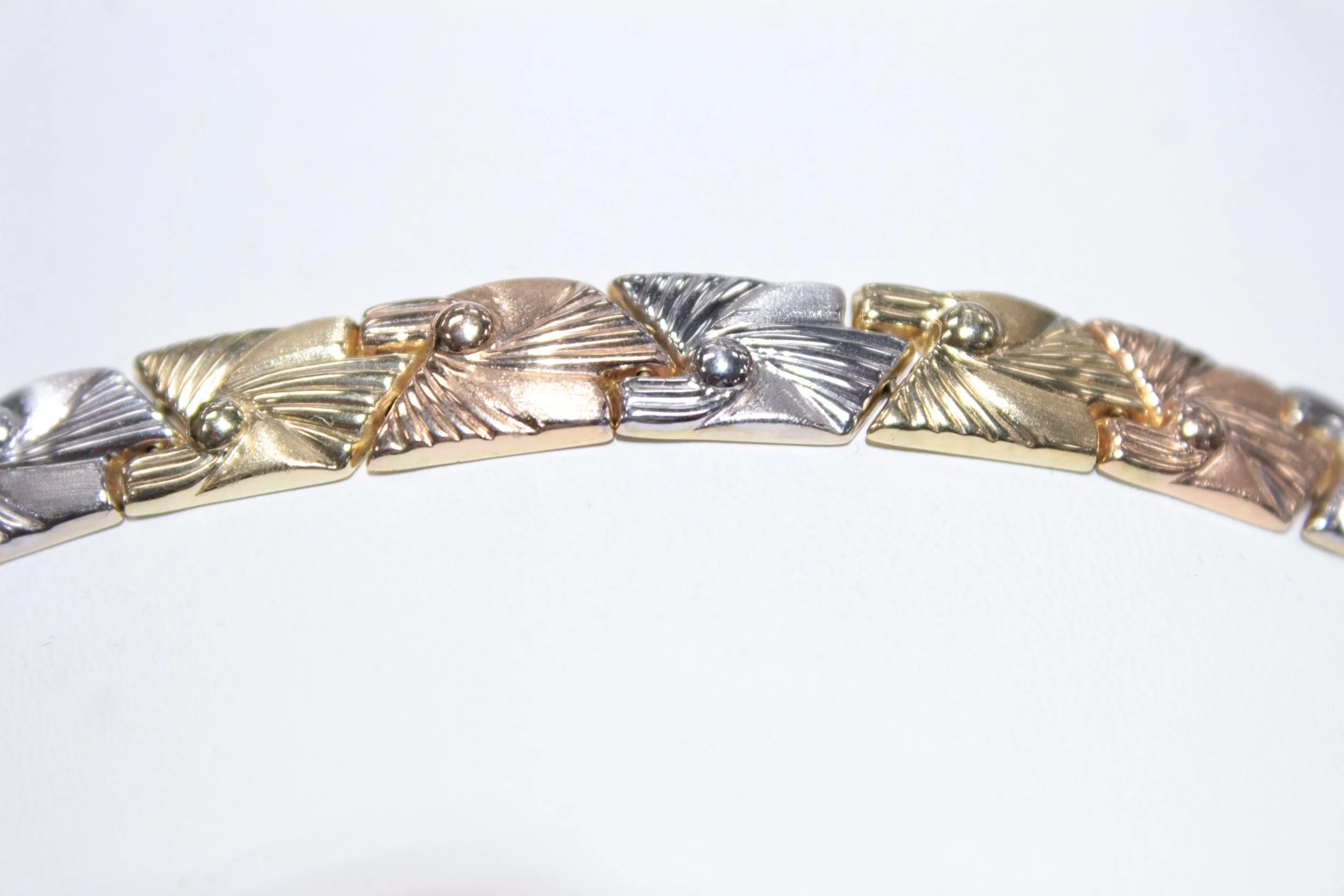 Women's Tri Gold Link Bracelet Buffalo NY.JPG