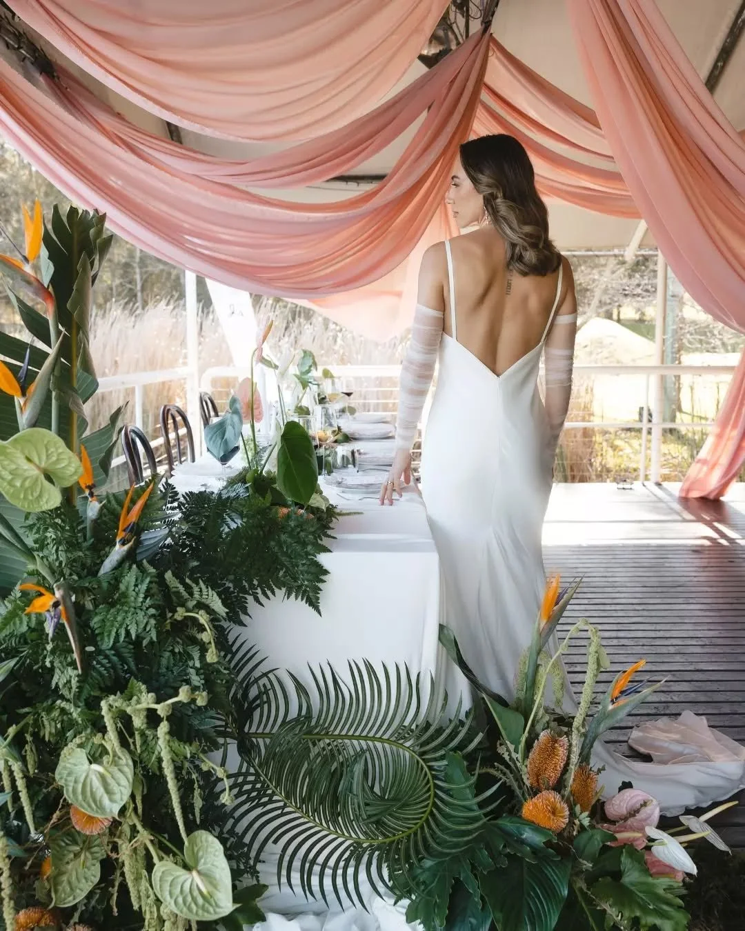 Light on water. Silks in motion. Florals that feel alive. Moments that linger long after the candles have been blown out and tables cleared.&nbsp;

At @leavesandfishes, every detail breathes calm elegance. Silk, glass, and candlelight curated to refl