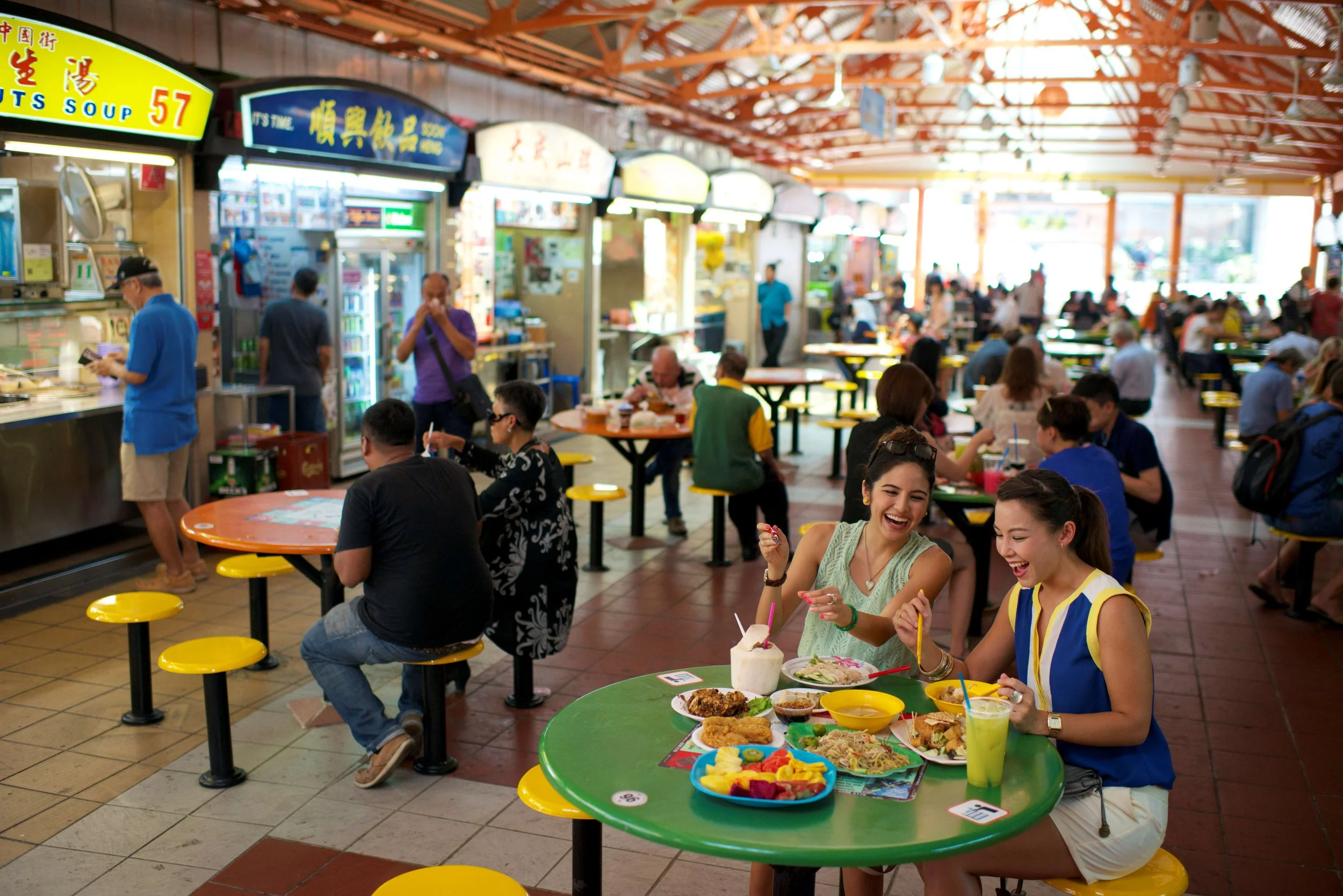 Atrakcje Singapuru. Chinatown, Maxwell Food Court, Singapur.