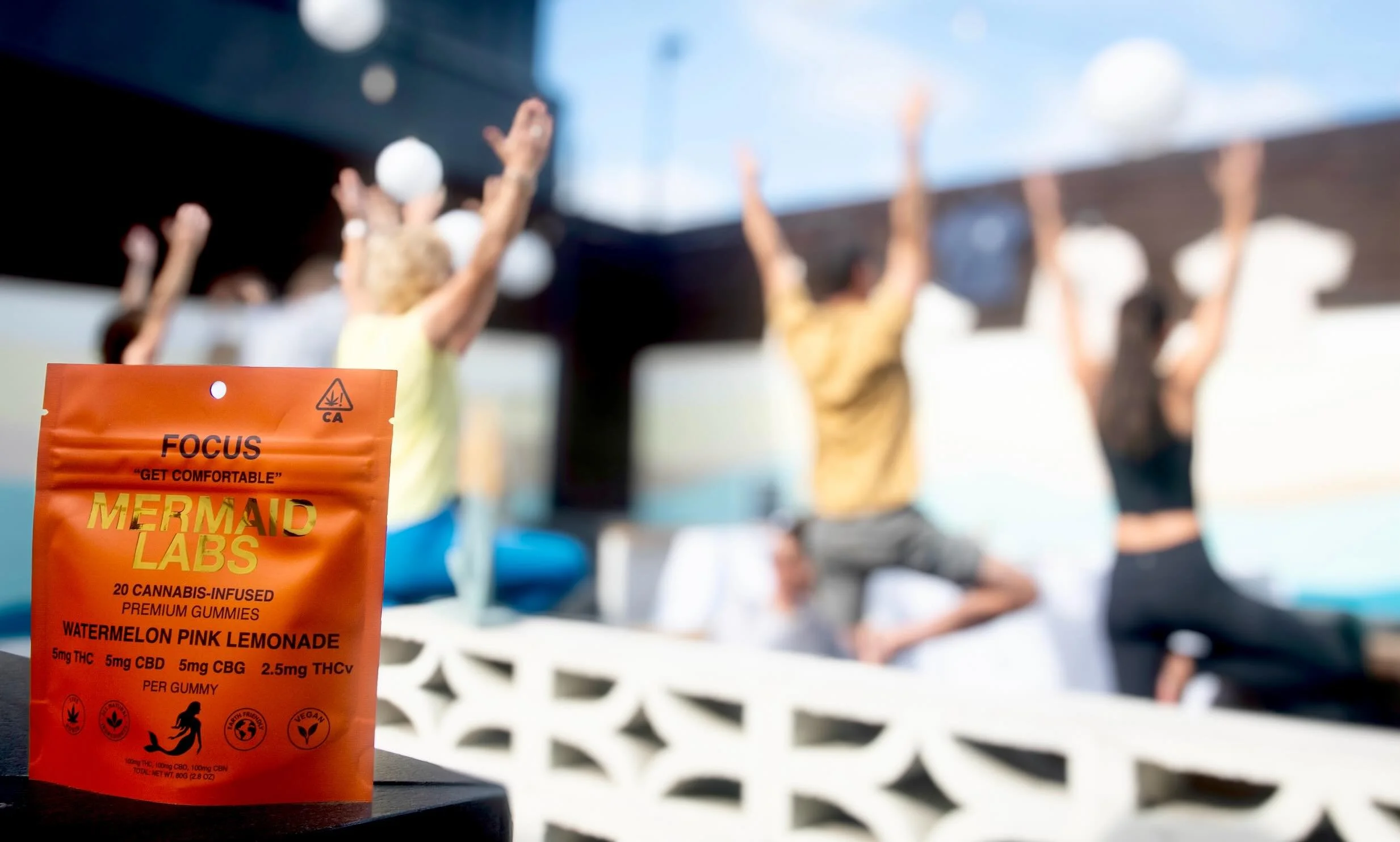 Finally out of the lab and into the sunshine! 🧪☀️ Afternoon yoga flows with our favorite people and big hugs with friends and family, the Mermaid Labs launch in Encinitas was pure magic.
We are so excited to finally be available for purchase. Thank 
