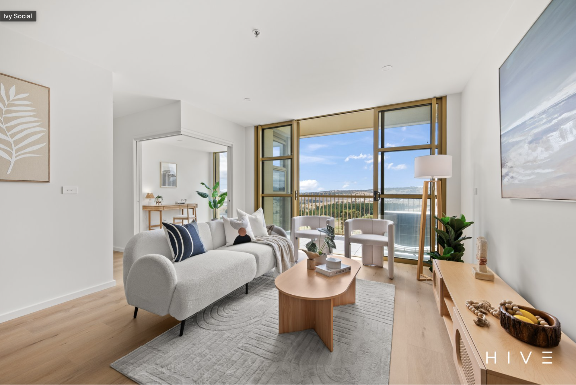 Plain Aesthetic Glass Barbecue Containers