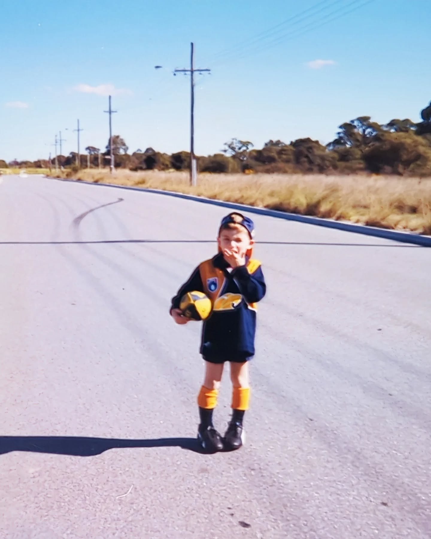 🏉 GETTING INTO FOOTY AT MORLEY BULLDOGS 🏉

The mighty @morleybulldogsjfc, based at RA Cook Reserve, are on the lookout for young players to join in the fun of Auskick and youth leagues!

Your kid could be like me - footy-mad, keen for a kick, and n