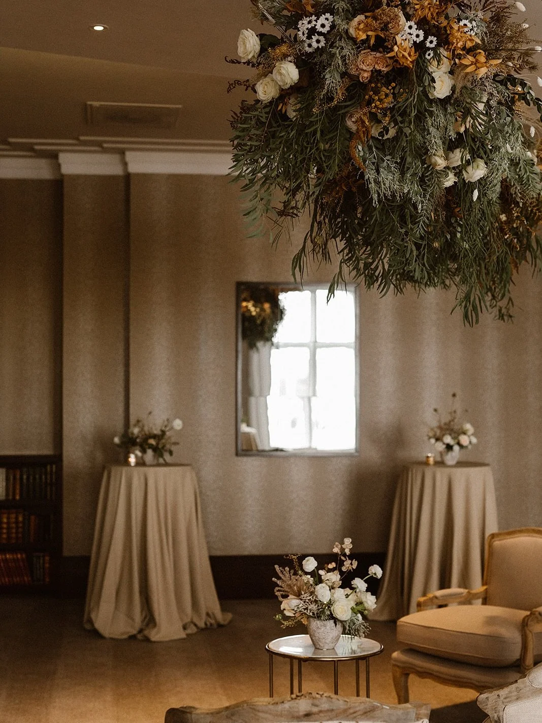 The Autumn weather and all the gorgeous weddings I&rsquo;ve seen recently have me reminiscing about my own October wedding 🍂 With October just around the corner, it feels like the perfect time to share some of the little details I chose for our day.