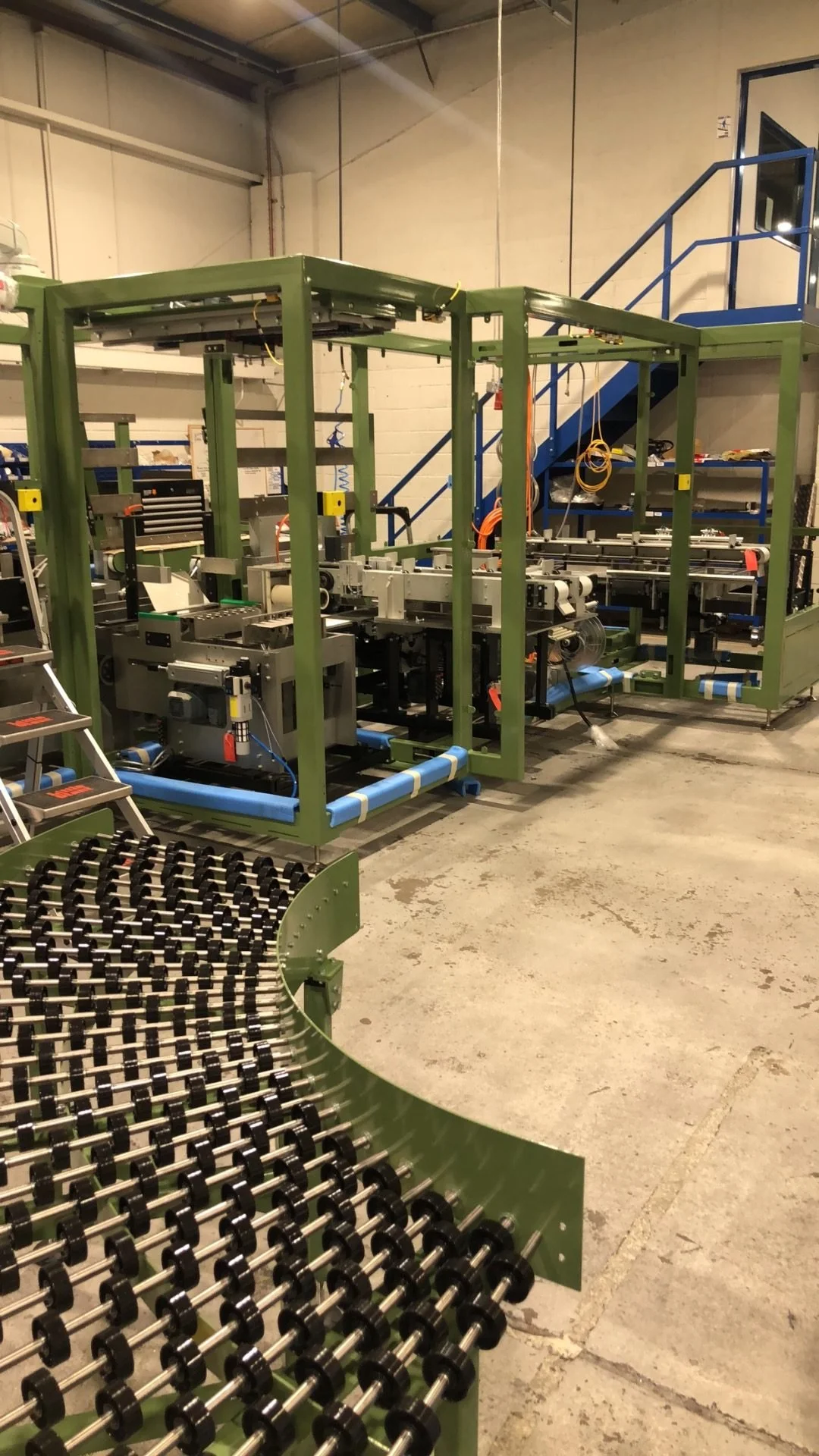 conveyor-machine-build-green.jpg