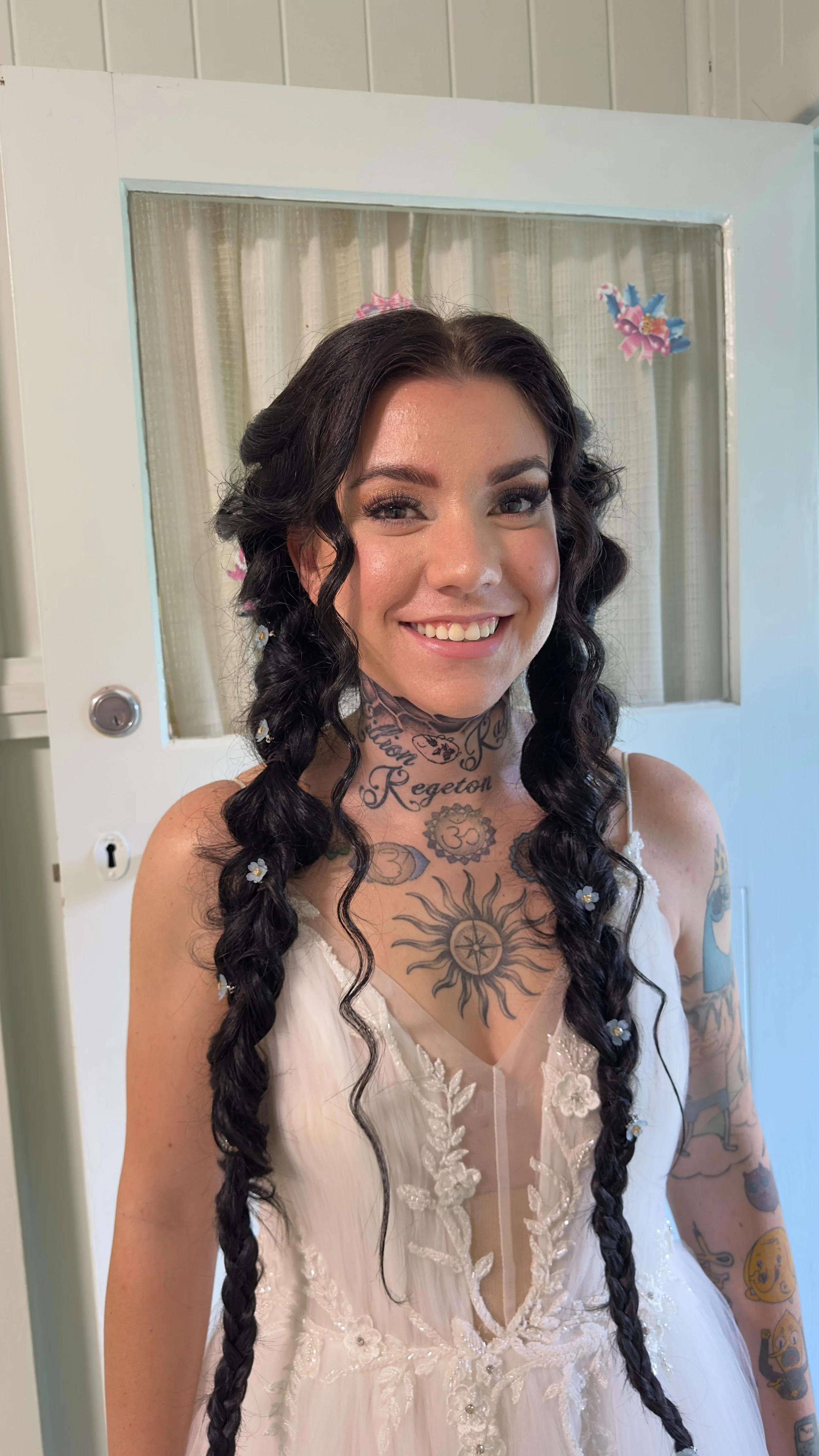Hair & Makeup for my FAIRY Bride! I am absolutely in love with this whole look!! Whimsical wedding magic ✨
.
Free phone consultation:
https://www.fresha.com/book-now/kazarkii-u58uagof/services?lid=697000&eid=1865504&oiid=sv%3A22530304&am