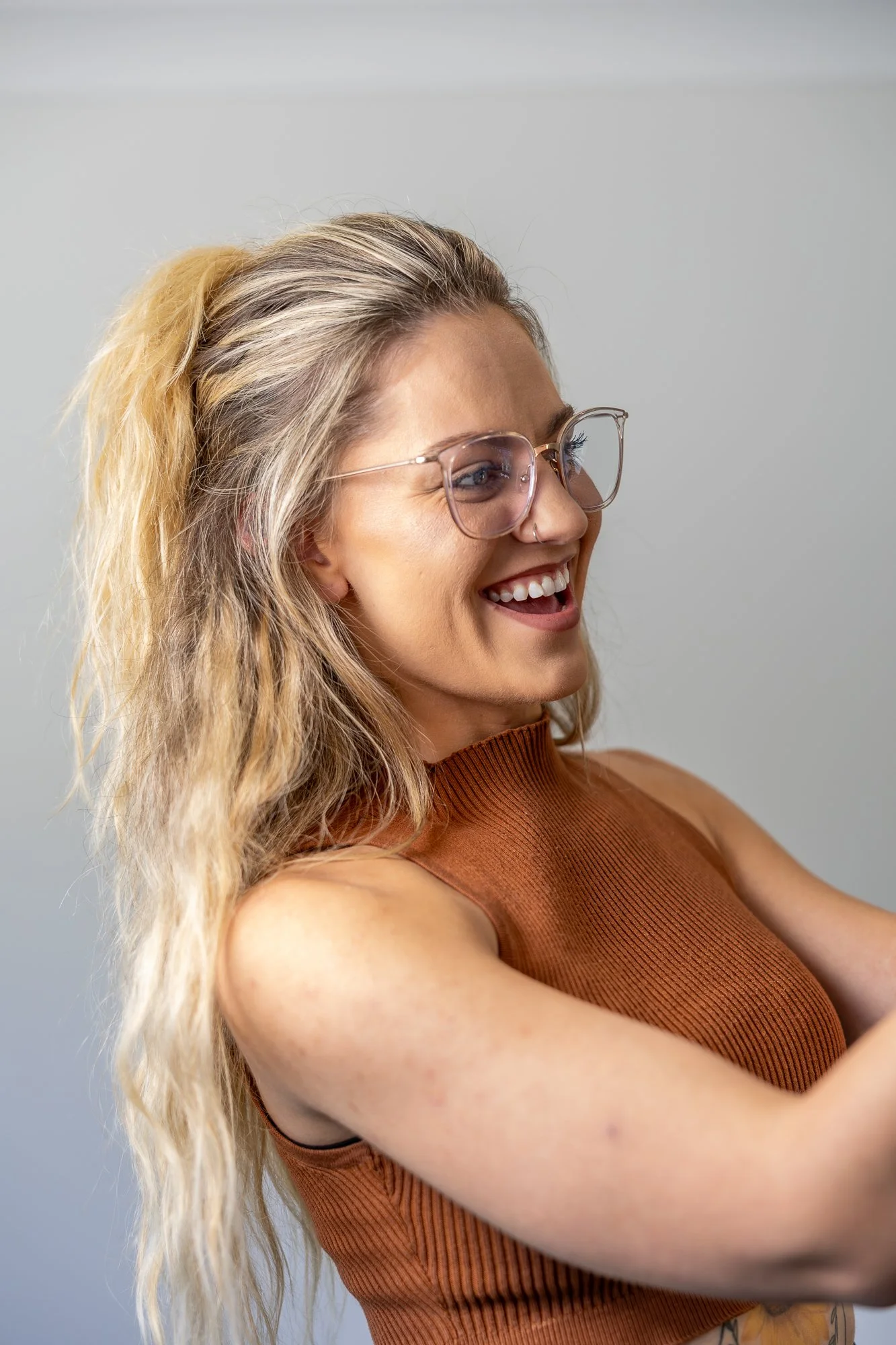 Kara, Bridal hair & makeup artist and educator based on the Gold Coast