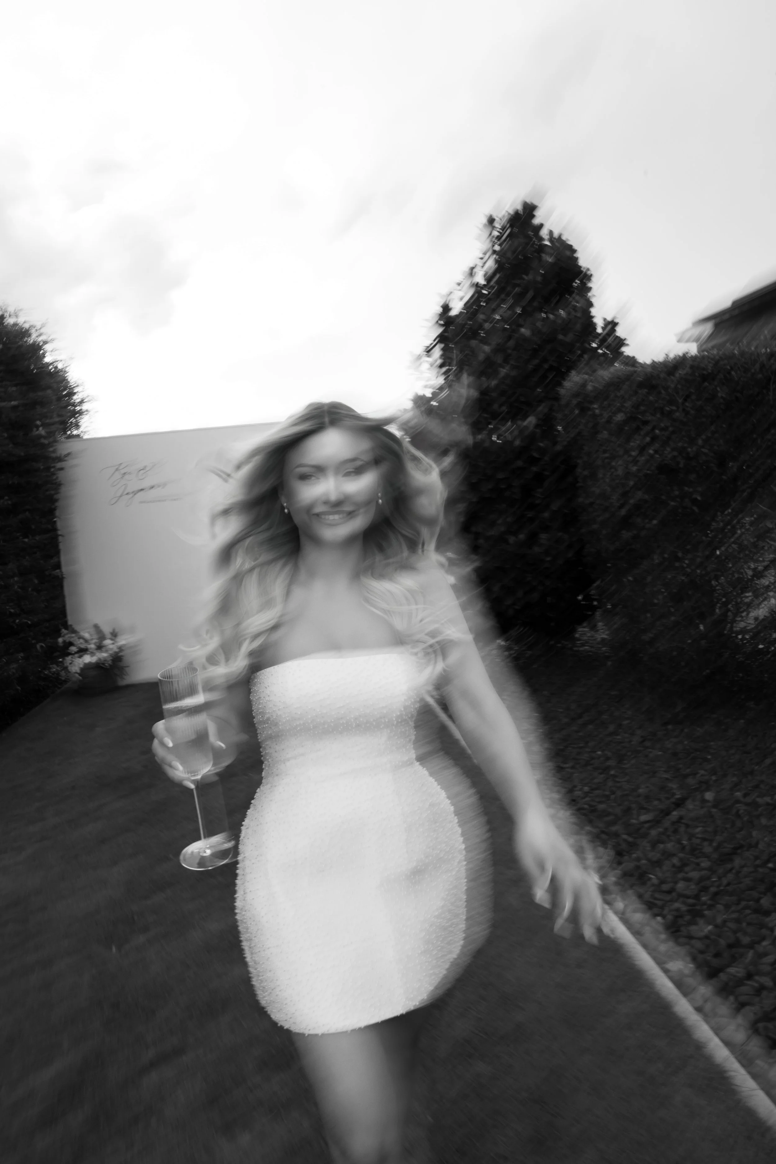 Blurry trendy photos