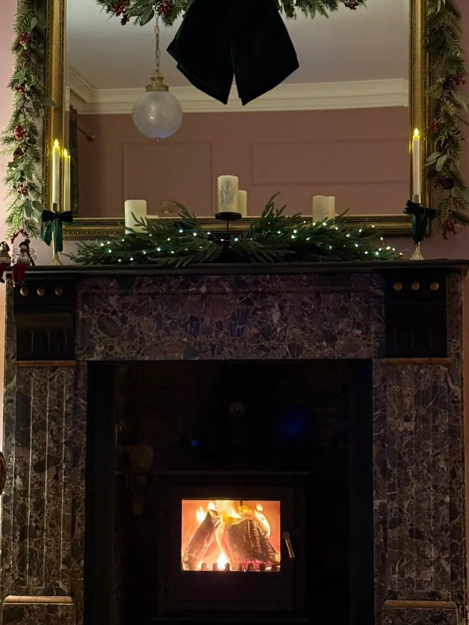 Nothing fancy. Just a quiet fire, soft lights, and a room that finally feels settled.
Winter evenings done right. 🔥✨

#stove #install #christmas #fire