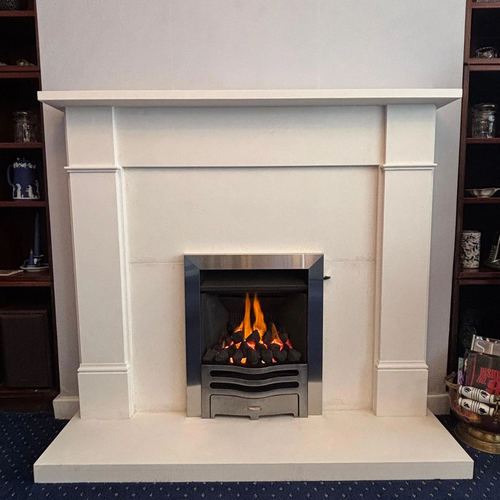 Elegant Simplicity: Victorian Limestone Fireplace with Gazco Logic Gas Fire 🔥