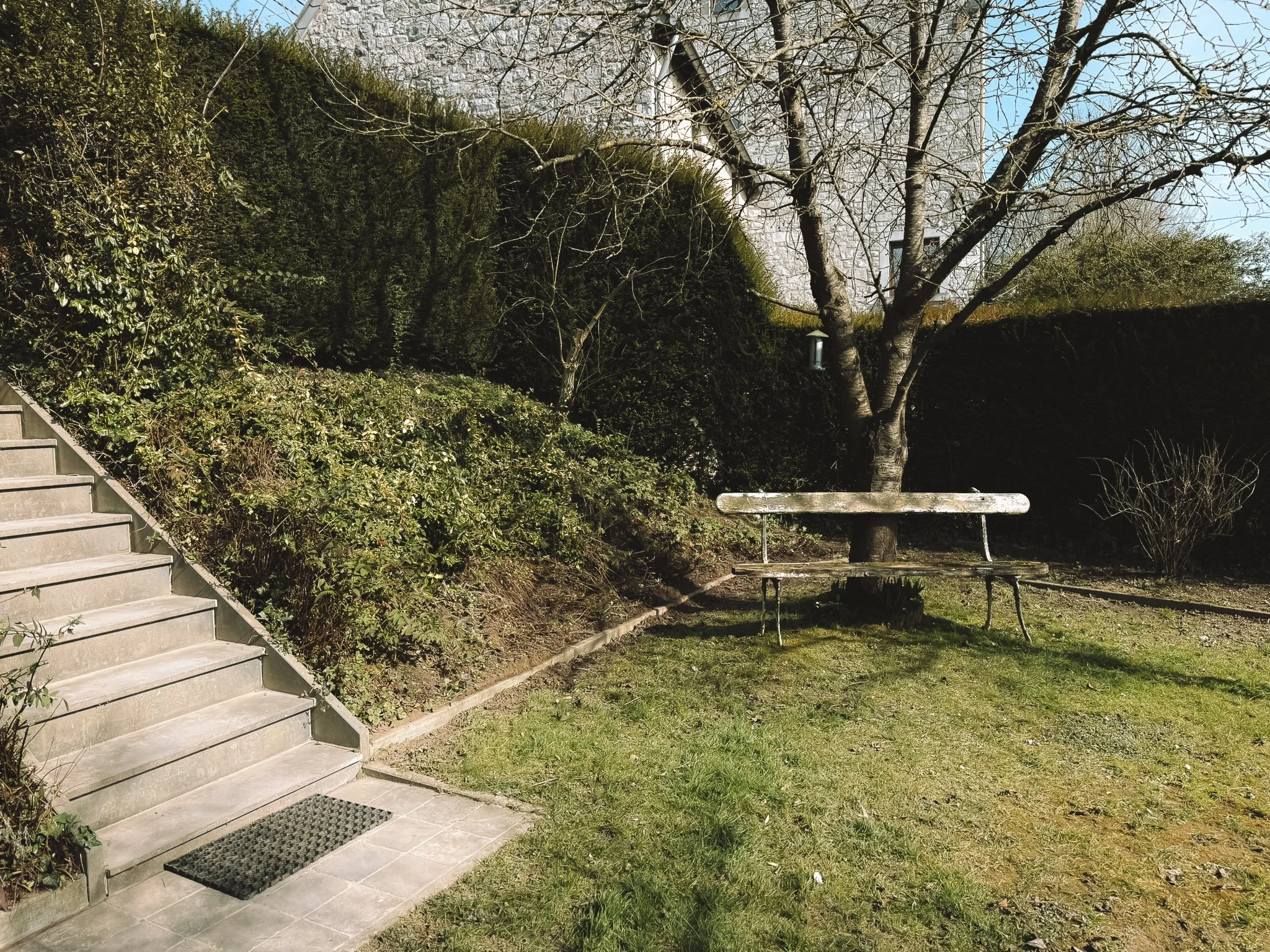 Tuin van vakantiehuis Au bord du Floyon.