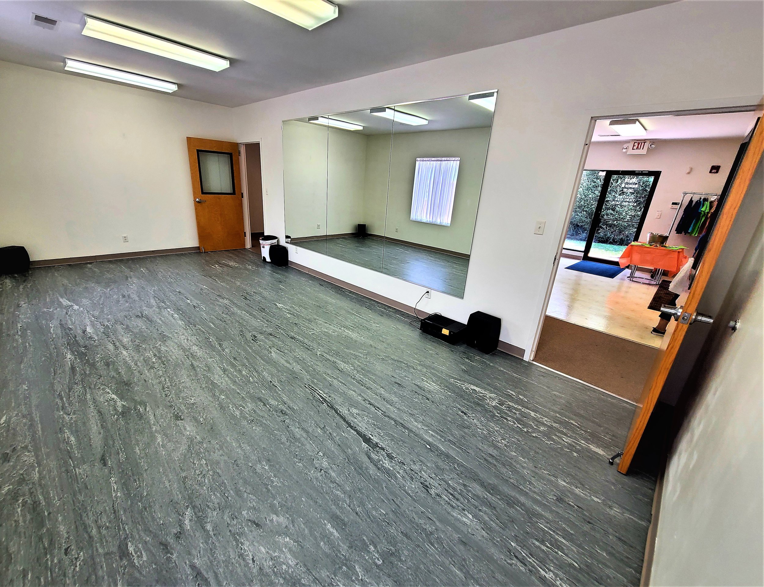 STUDIO 2.1.jpg