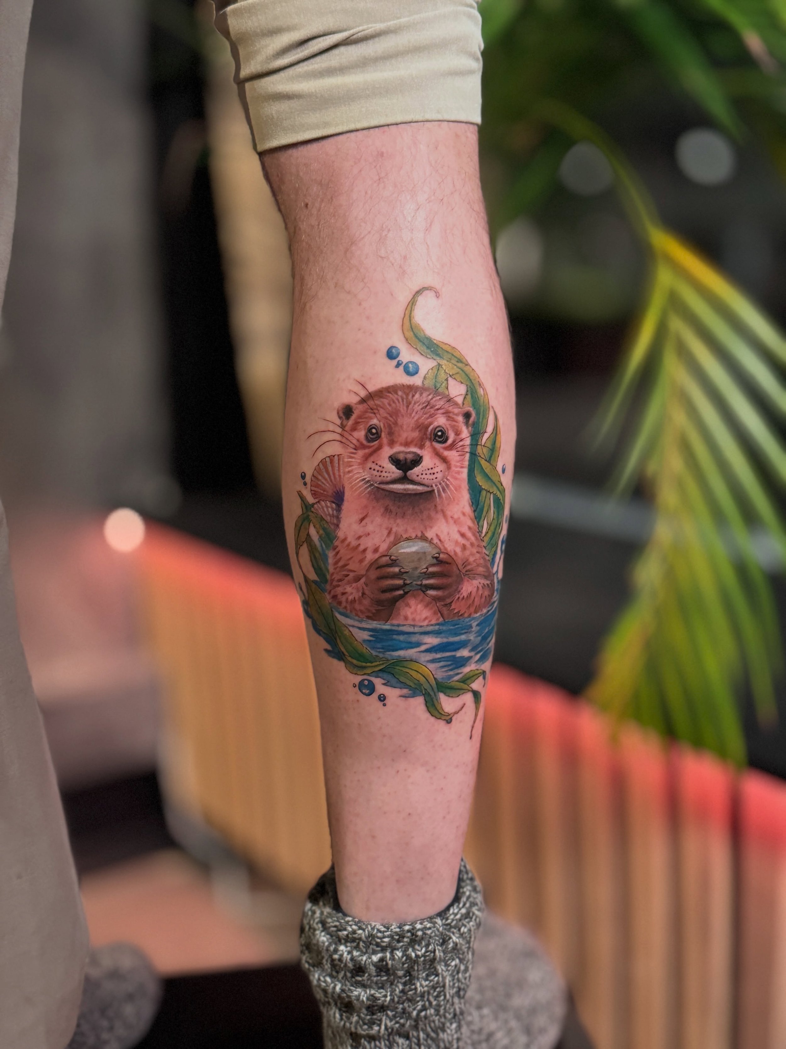 I absolutely love tattooing cute little animals. Once their eyes come to life, they start feeling so real that I actually get attached to them. 🫠🦦🫶🏻

Creating, moving, and enjoying the little things lately.

Thinking about getting tattooed by me?