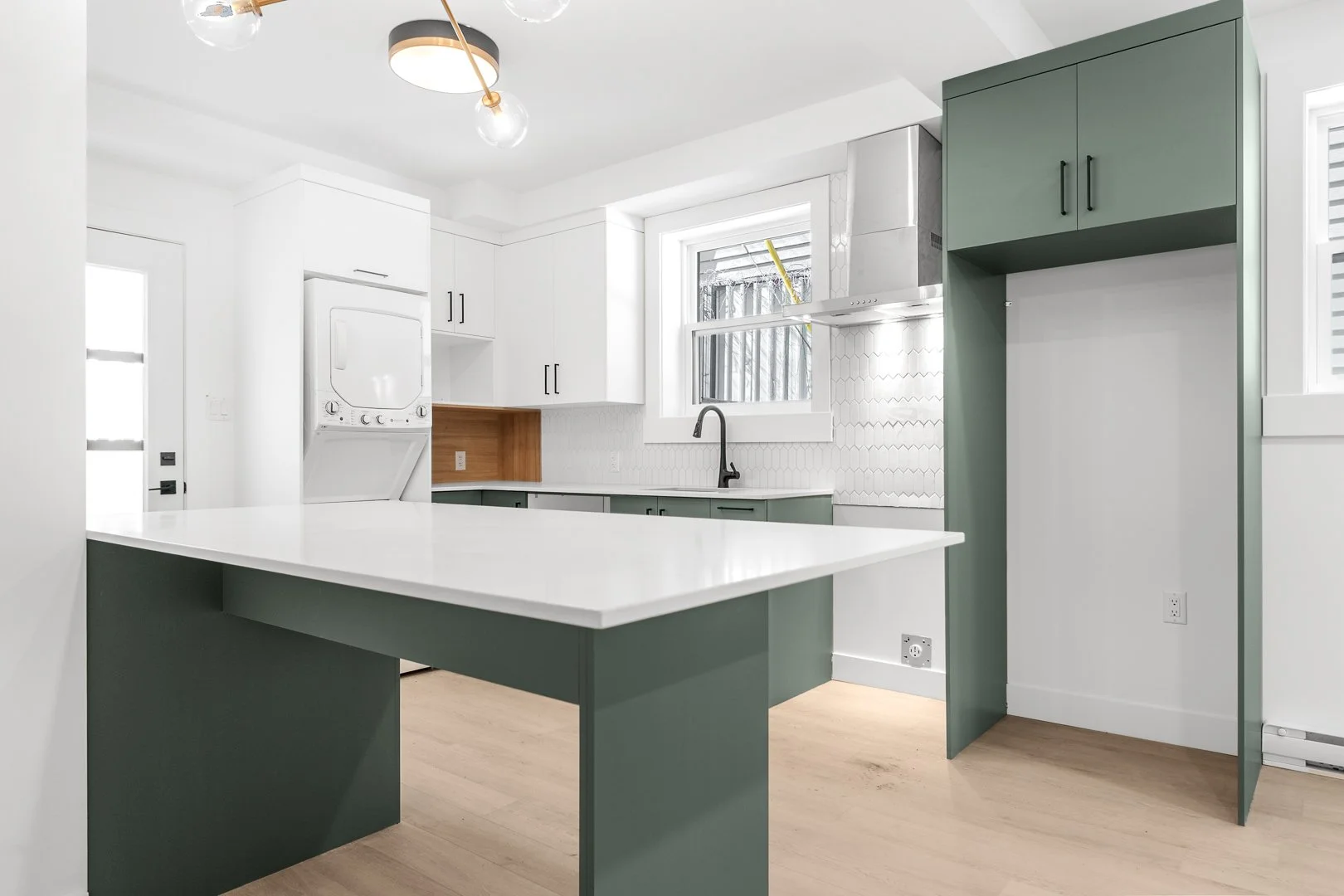 fenêtre et porte interieur