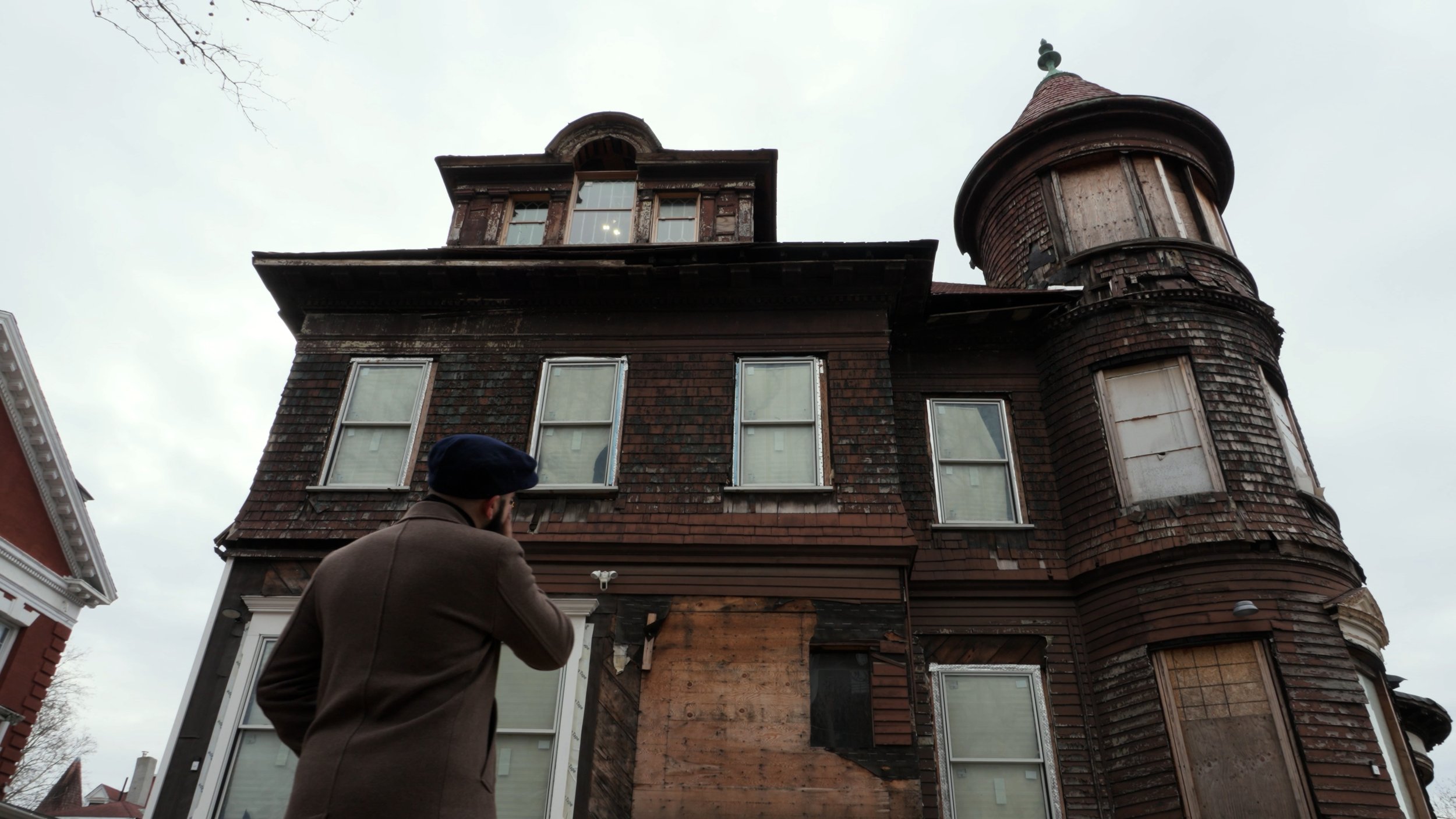 Sequence 01.00_09_44_14.Still027.jpg