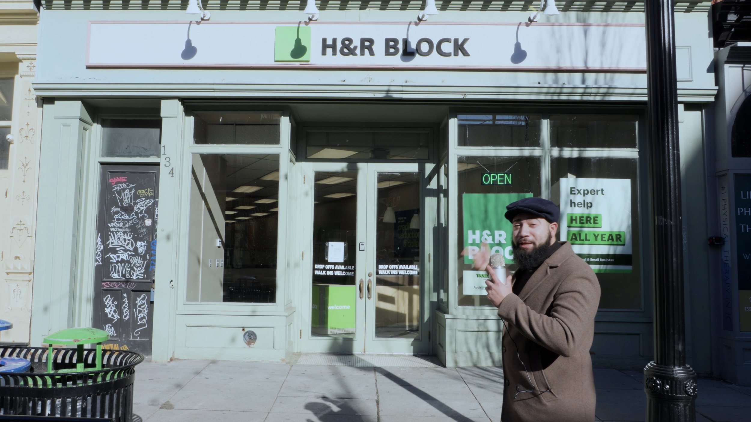 Sequence 01.00_14_11_23.Still037.jpg