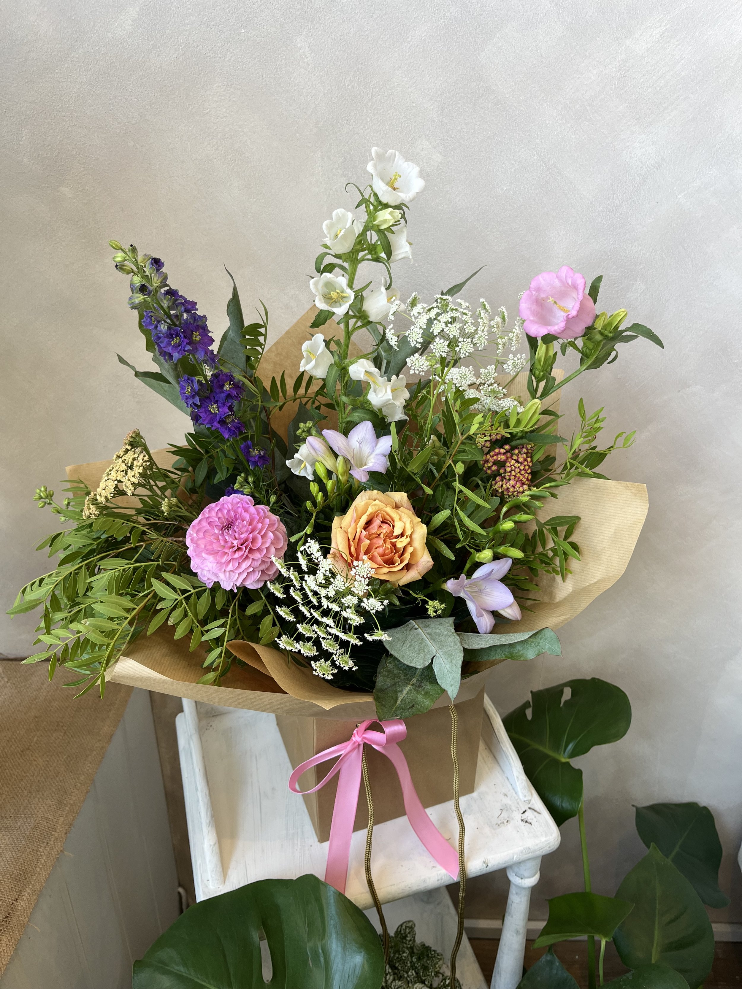 Wootton Bridge Florist Delivery