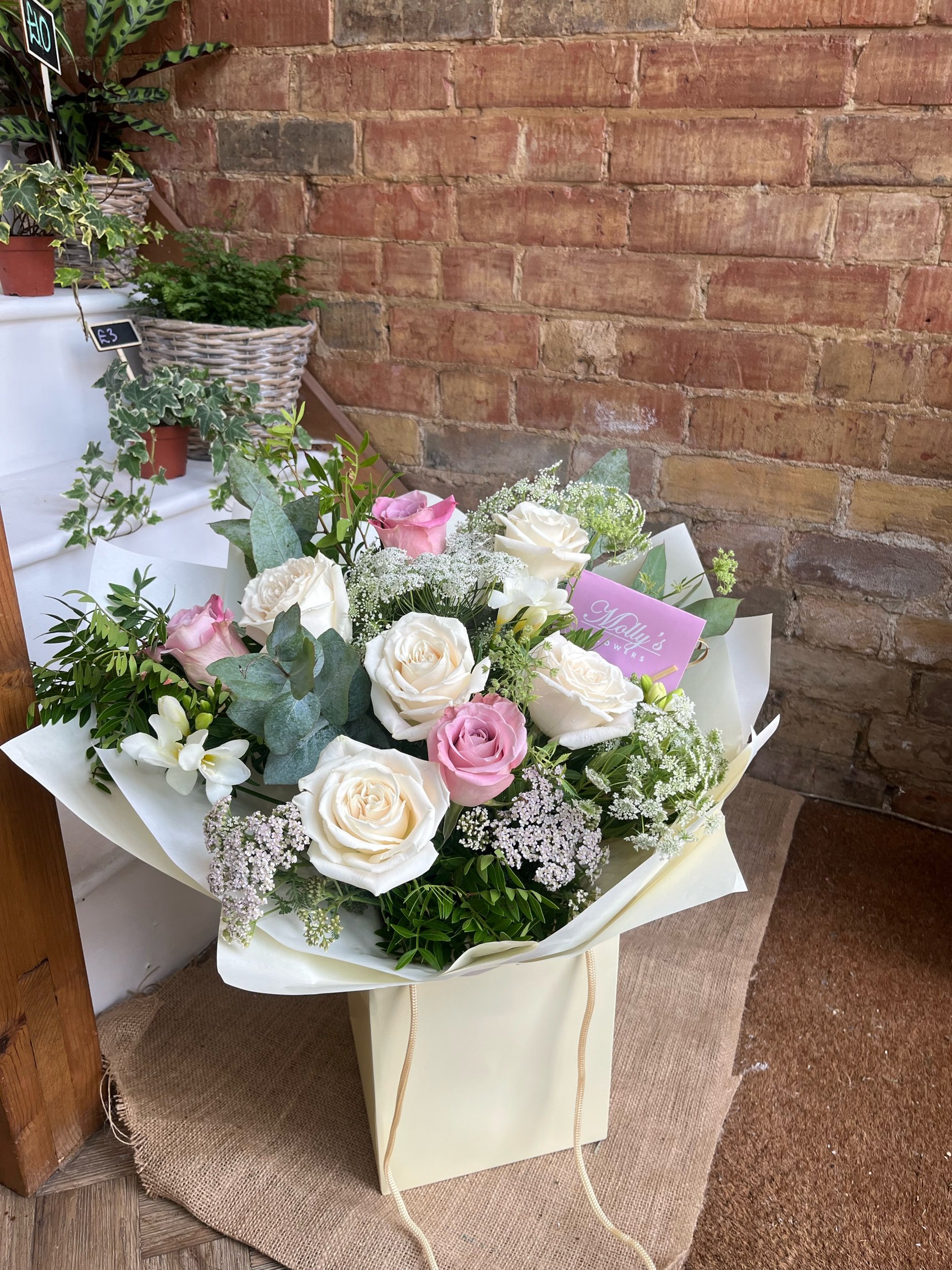 Wootton Bridge Florist Delivery