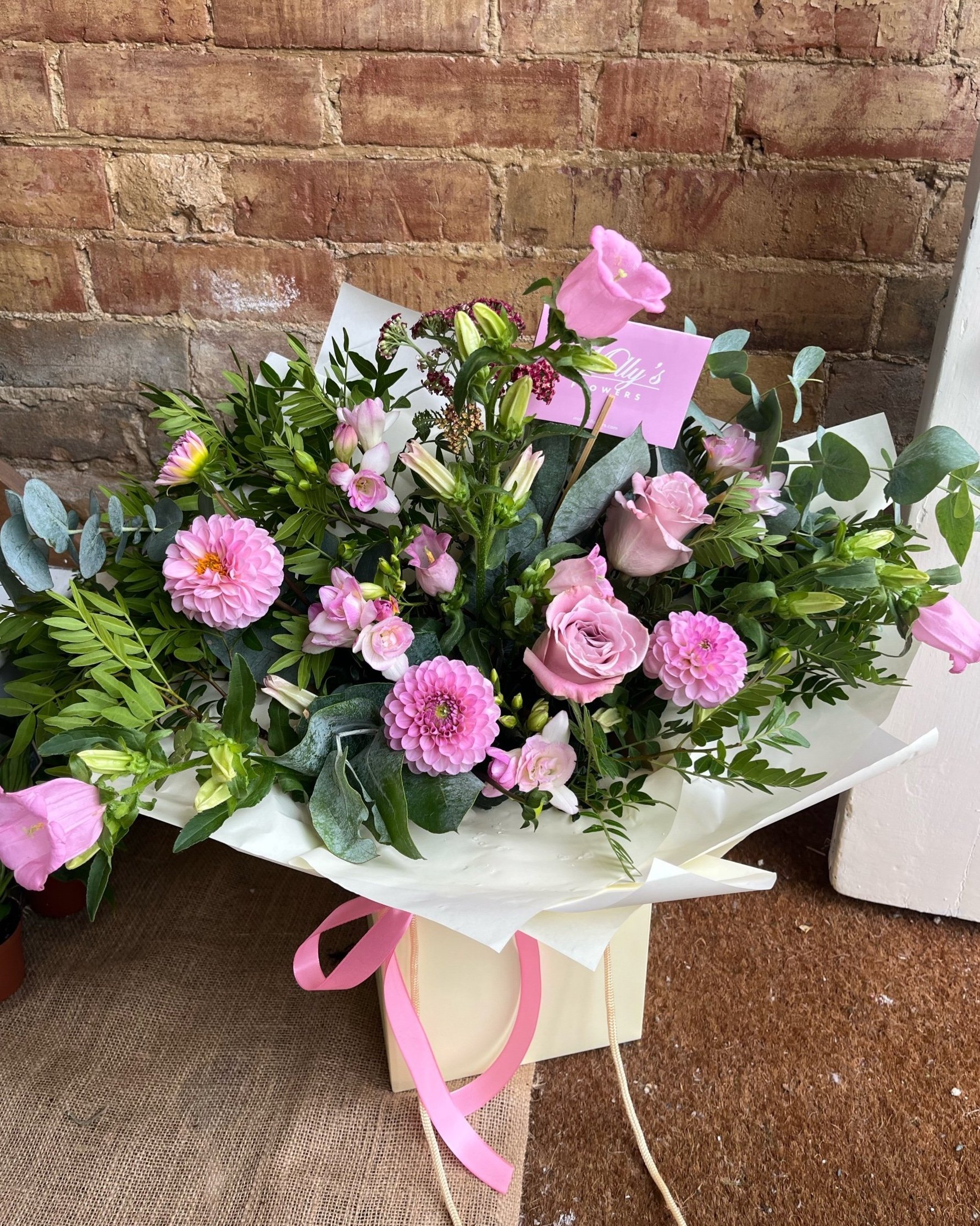 Wootton Bridge Florist Delivery