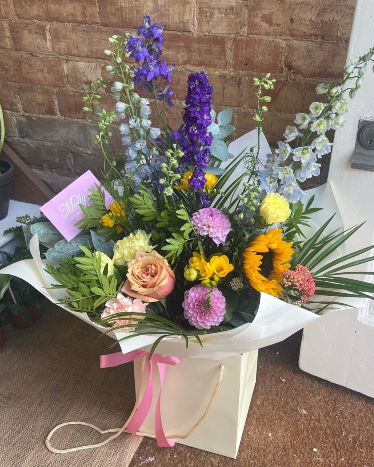 Wootton Bridge Florist Delivery