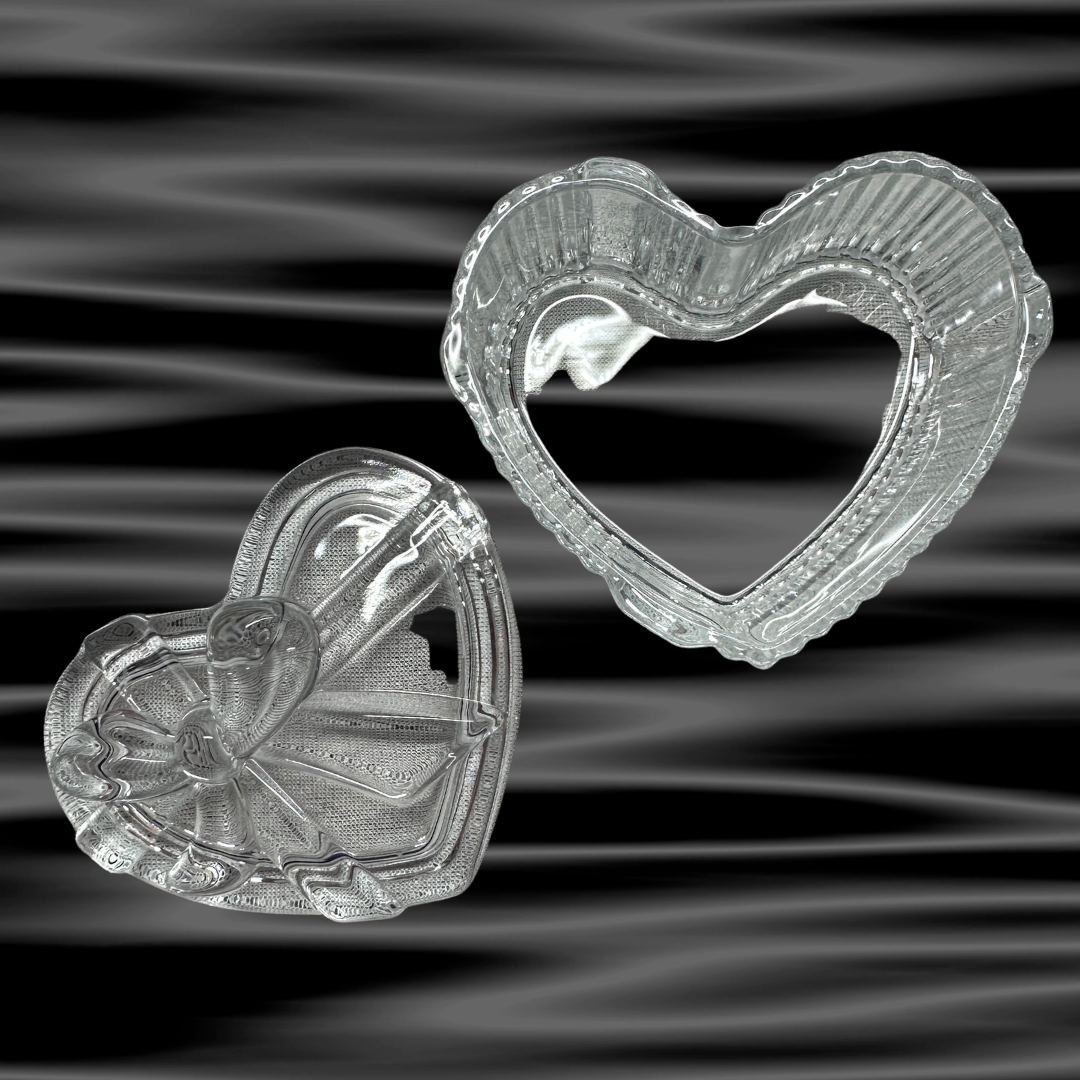 glass heart with ribbon (2).png
