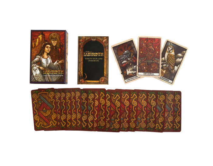 Labyrinth Tarot Deck 2.png