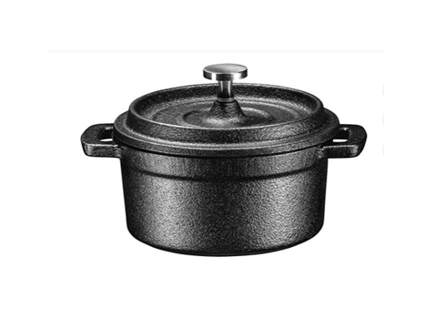 cast iron pot with lid.png