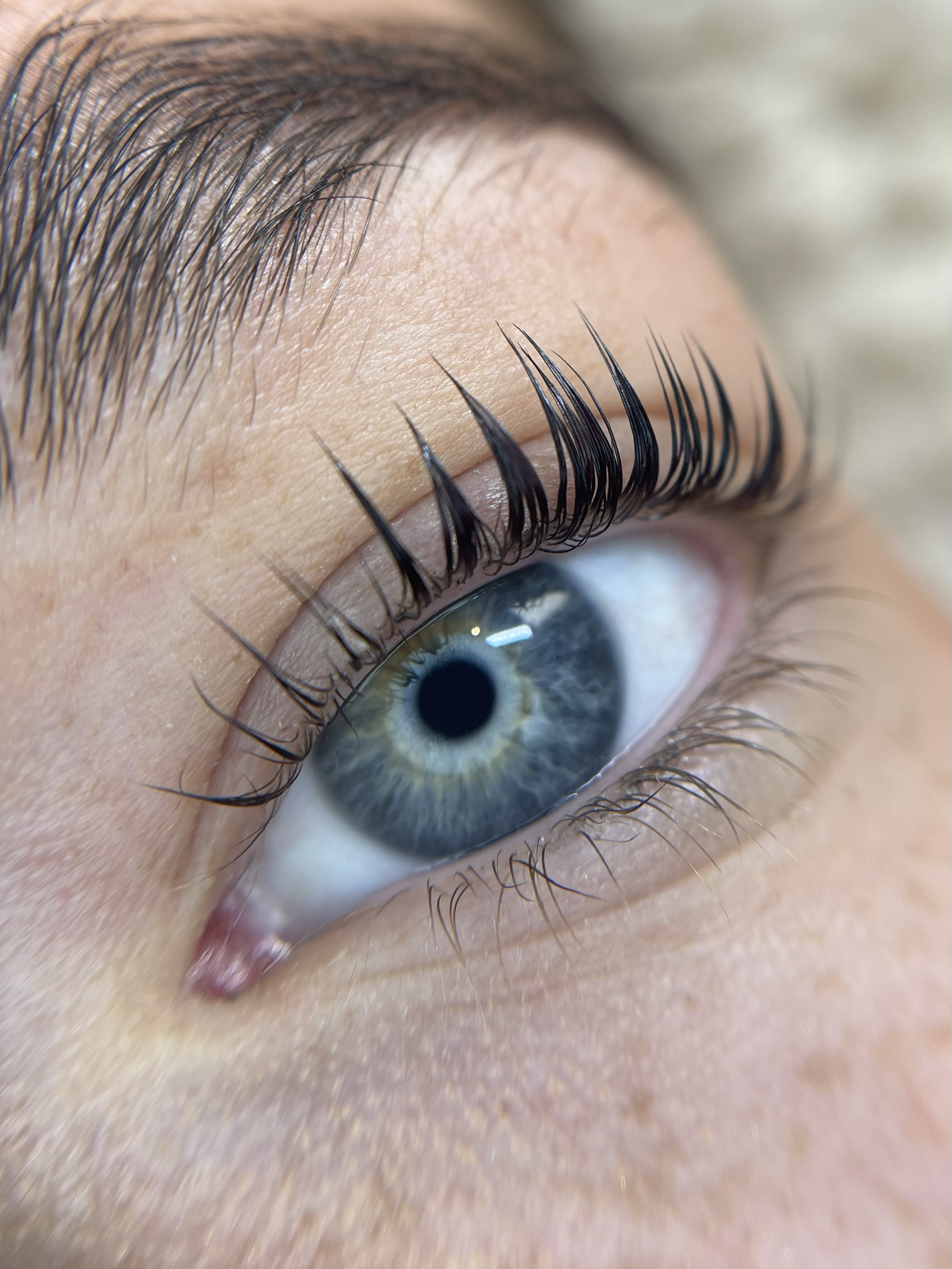 Korean lashlift bij salon en academie Beauthé Geleen