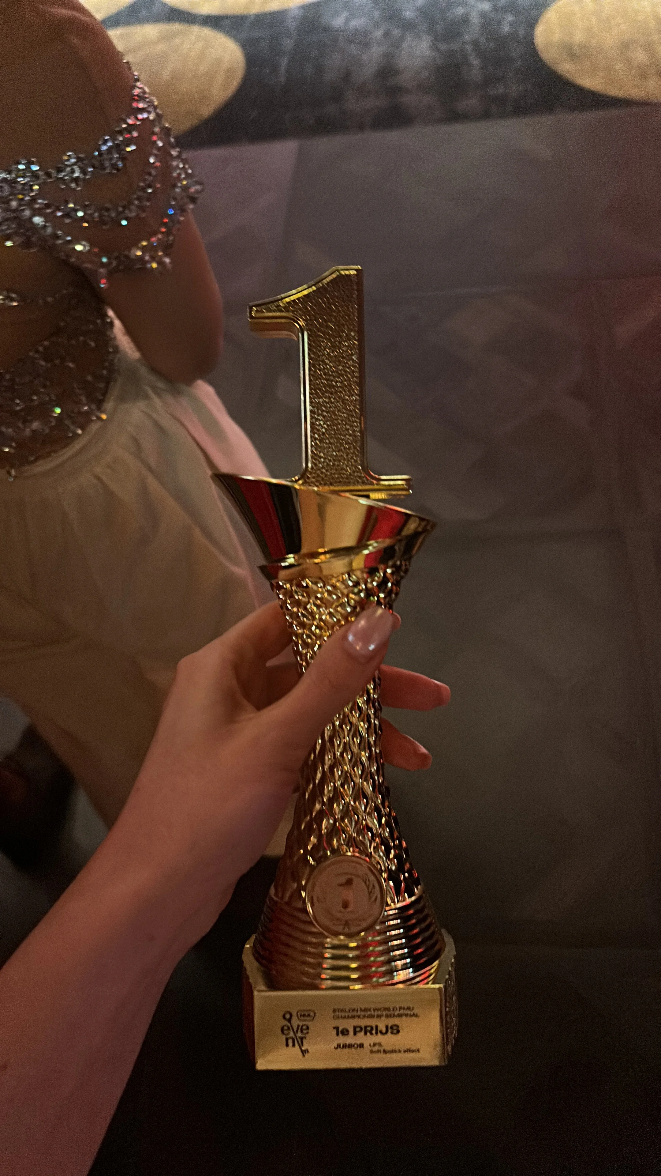 Beauthé bij Benthe met de eerste prijs in de Benelux categorie lippigmentatie.