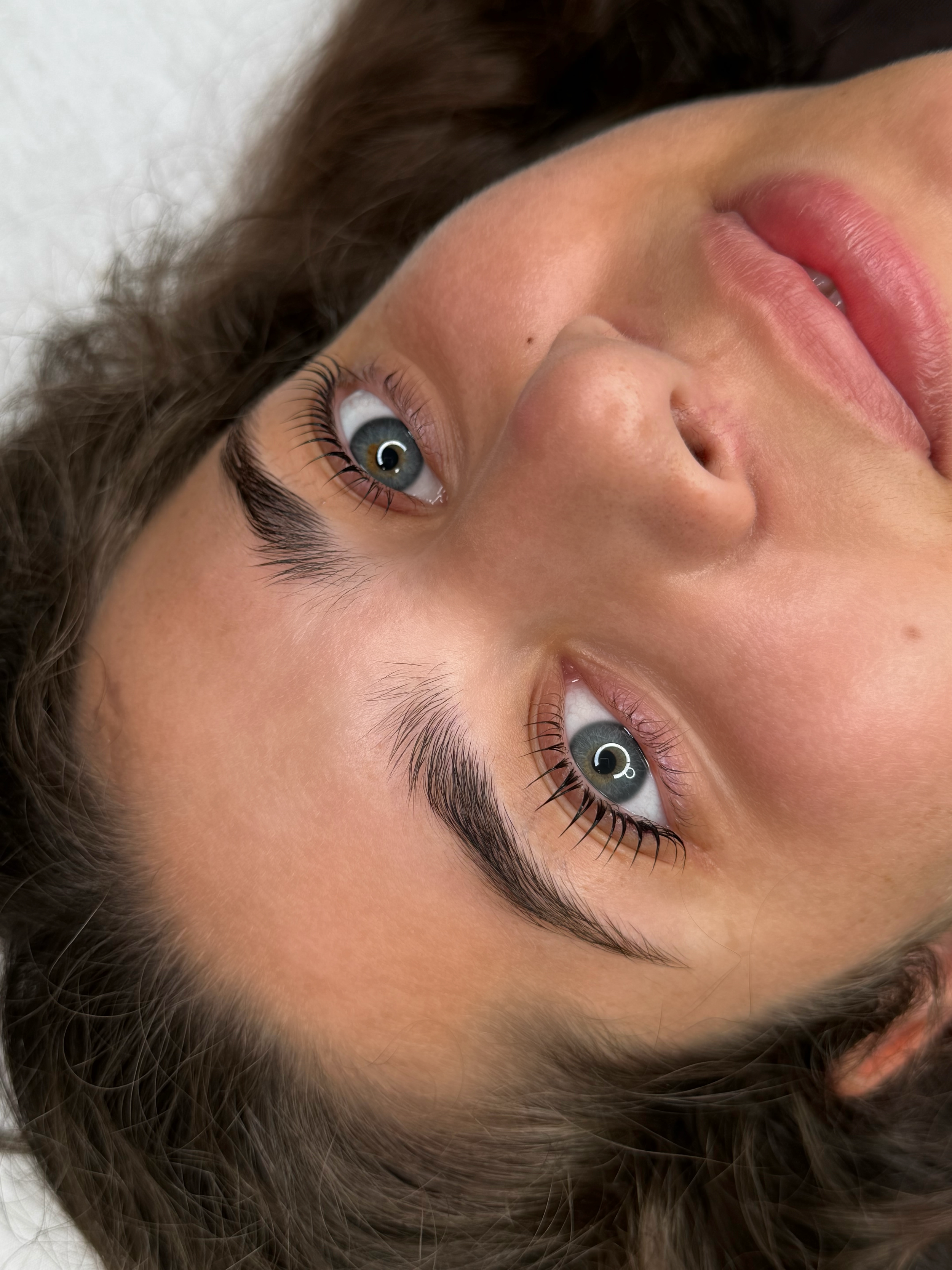 Prachtige lashlift wimperlift bij schoonheidssalon en academy Beauthé Geleen