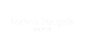 Logo de la maison de couture Maison Margiela à Paris.