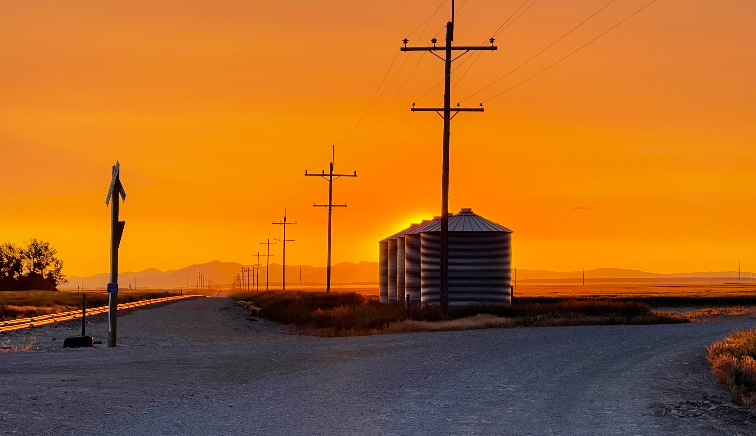 Grainbin Sunrise.jpg