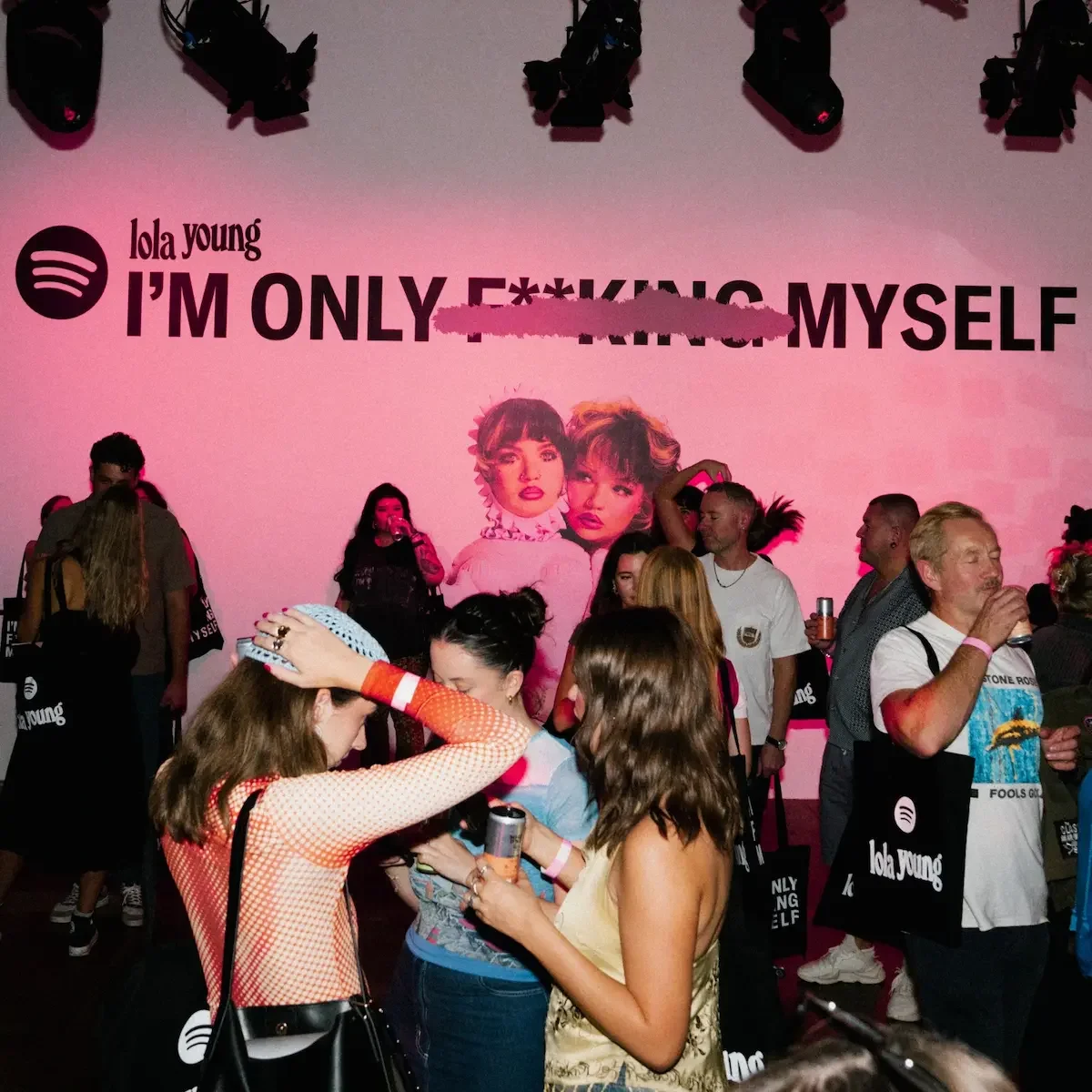 Lola Young x Spotify: Fandoms as the new marker of success | Hunger Magazine 