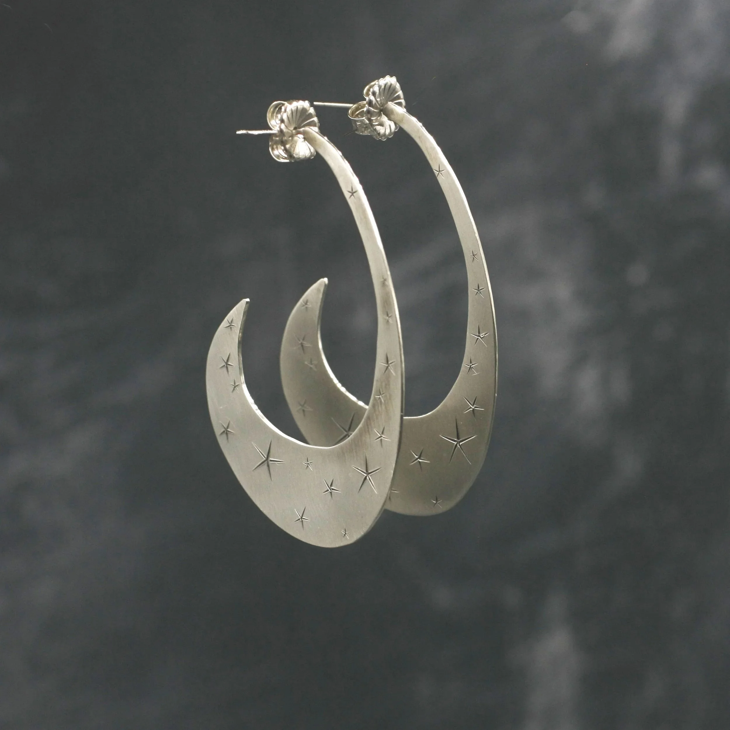 Grav%C3%A9e+Blade+Hoops+J+Star+Earrings+7.jpg