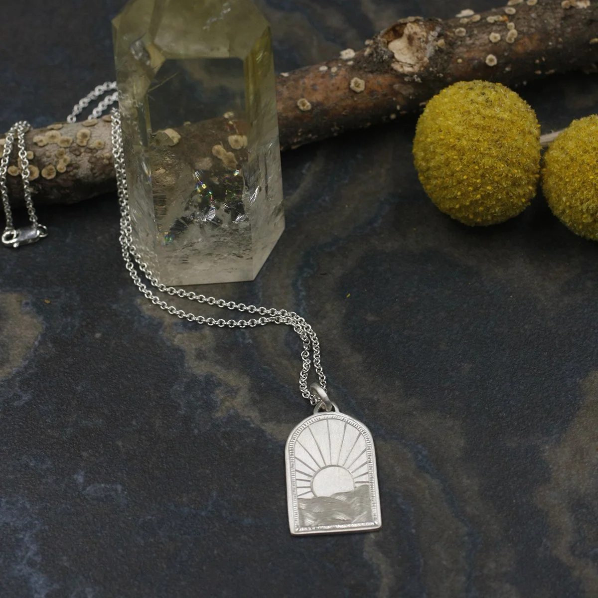Gravée Portal Arch Sunrise Over Waves Pendant 5.jpg