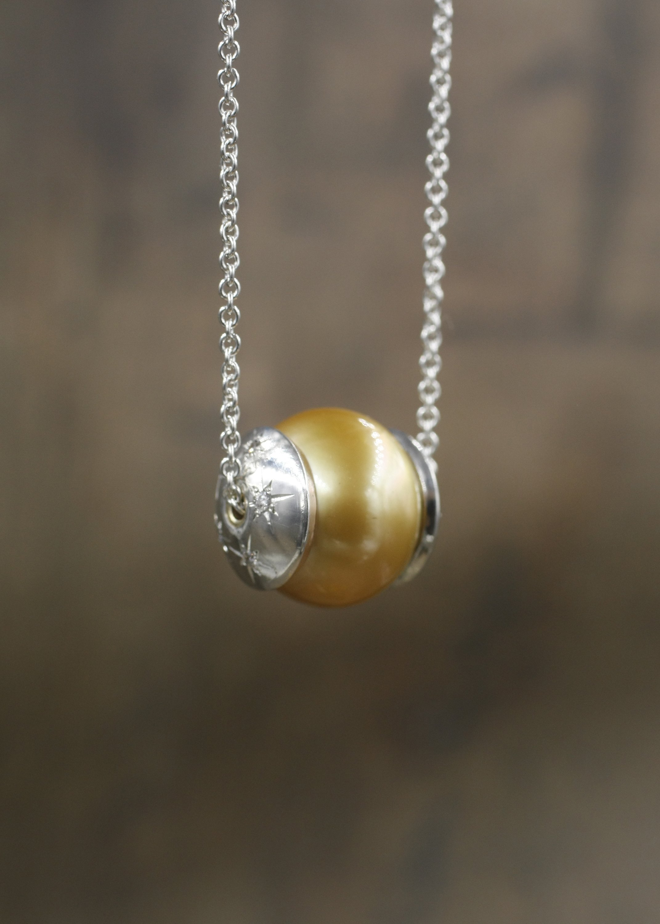 Gravée Princess Leia Golden South Sea Pearl and Diamond Necklace.jpg