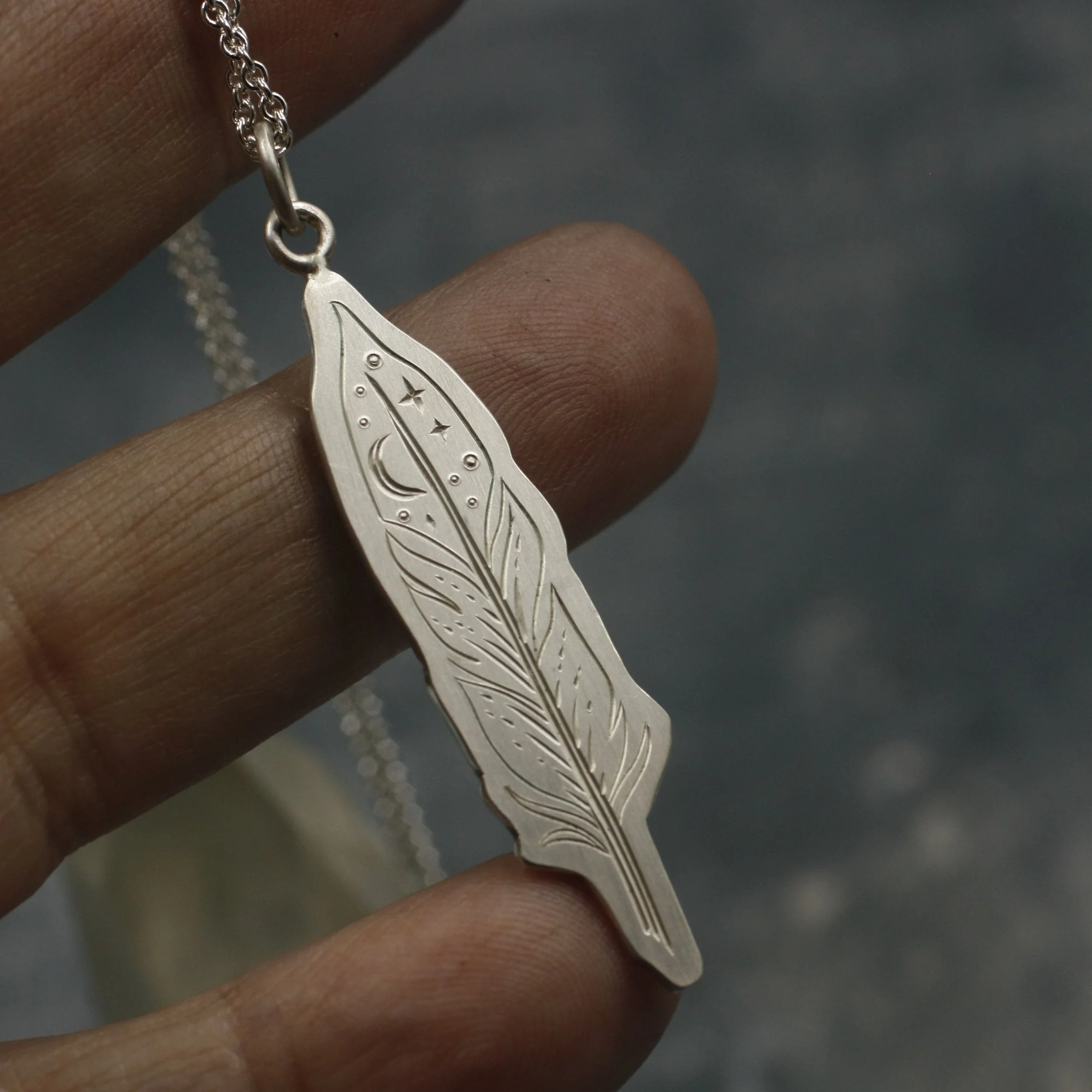 Gravée Celestial Feathers Necklace Non Ox 5.jpg
