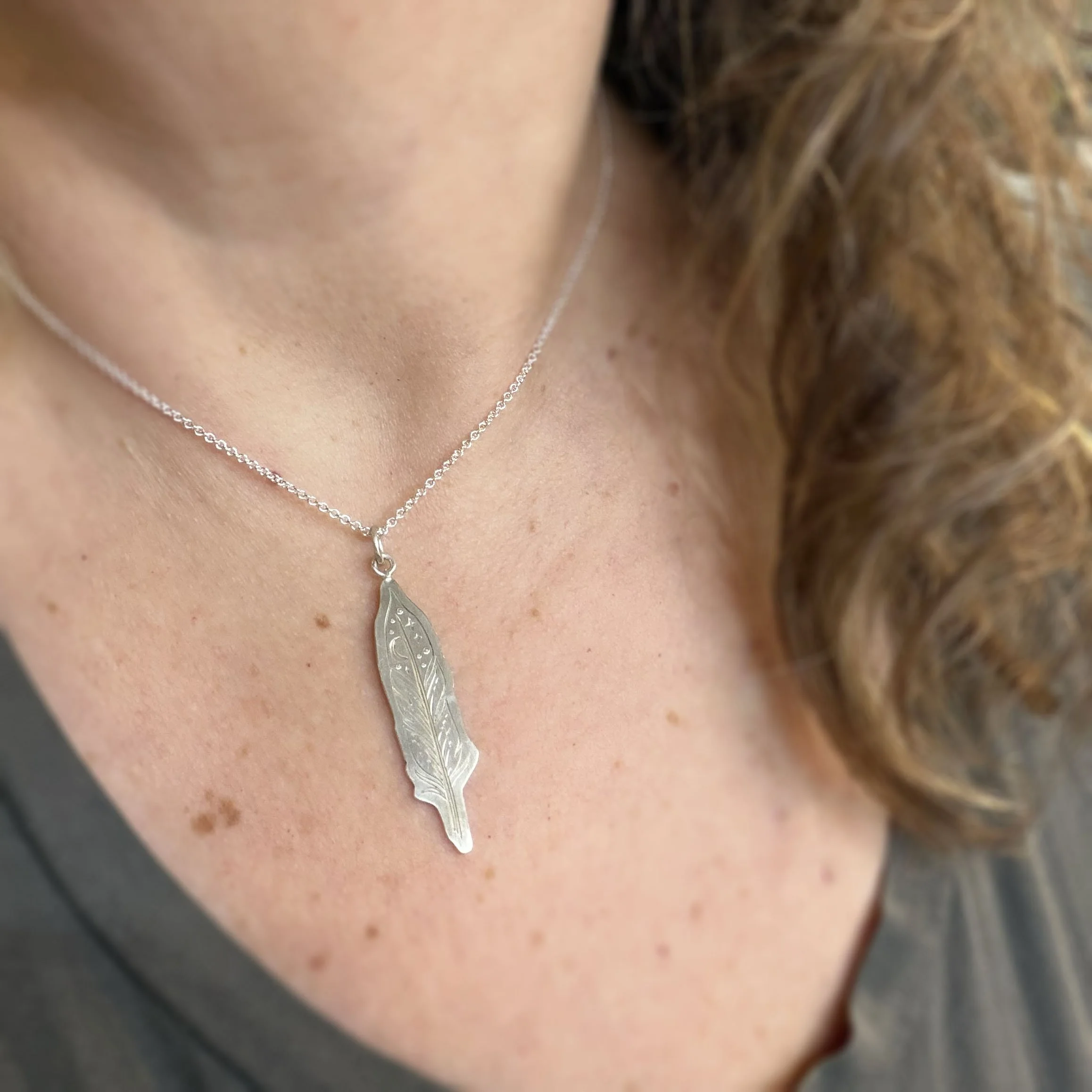 Gravée Celestial Feathers Necklace Non Ox 6.jpg