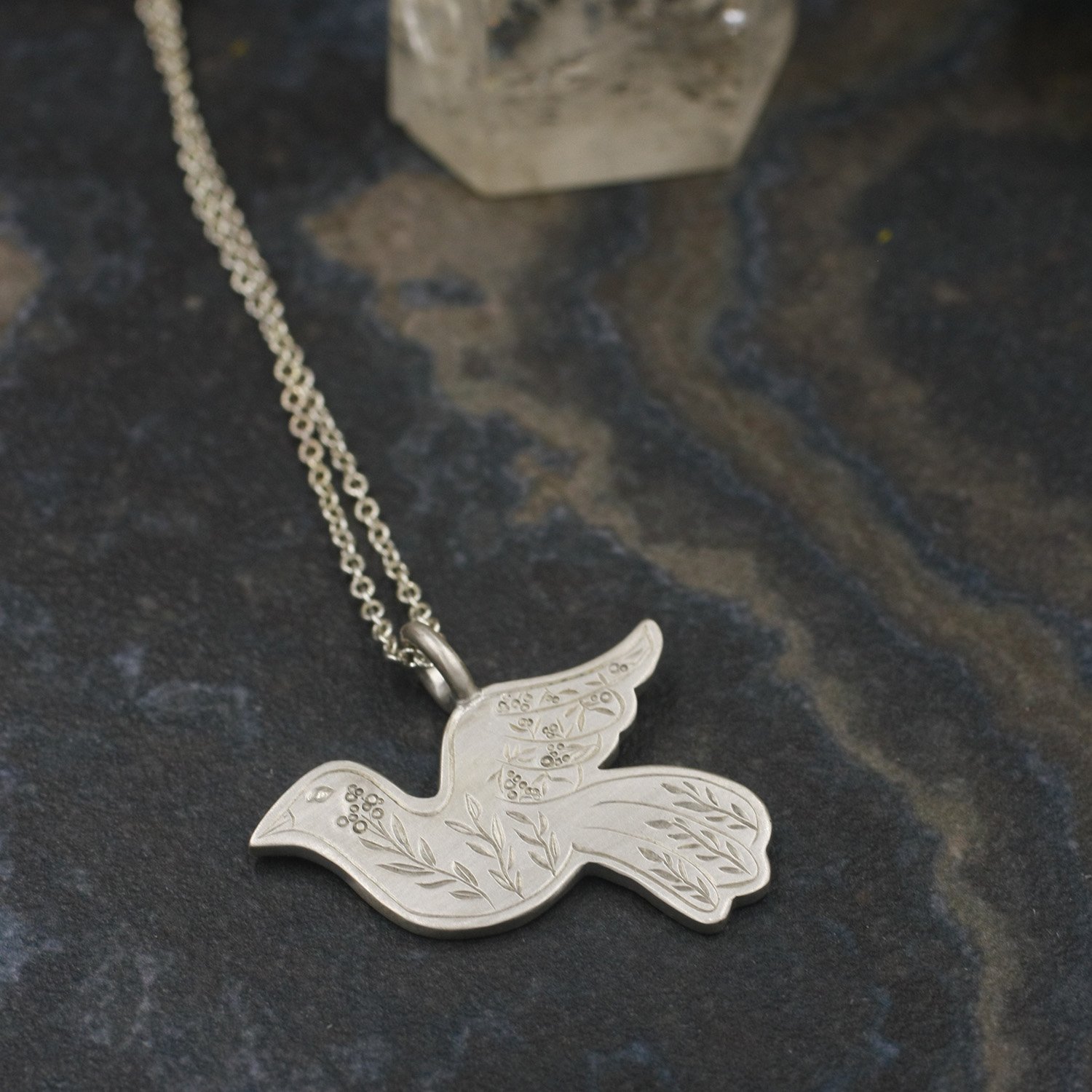 Gravée Bird Filled with Berries Pendant 1.jpg