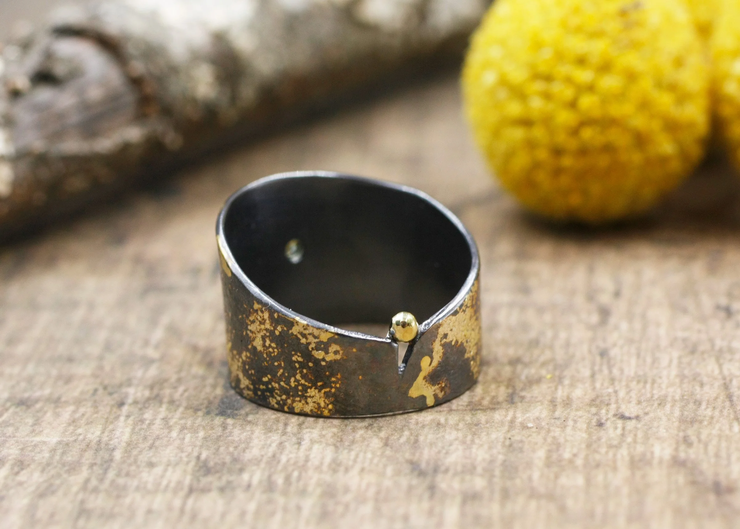 Vivi Magoo Galaxy Fused Gold Ring 1.JPG