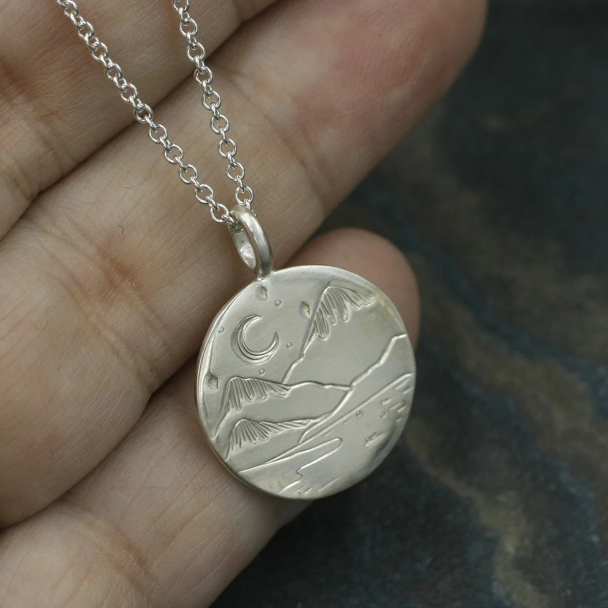 Gravée Snowy Mountains and River Crescent Moon Circle Pendant 5.jpg
