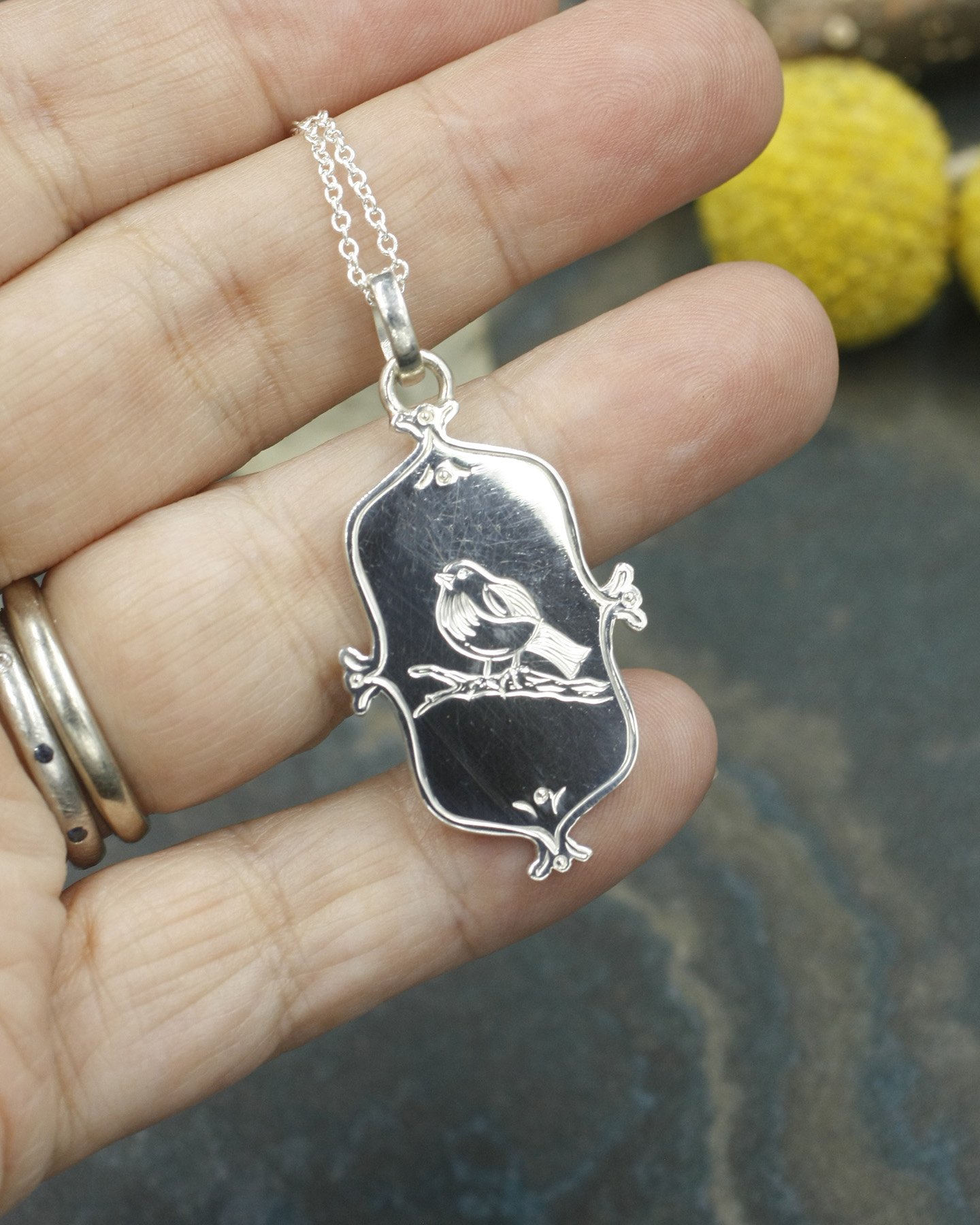 Gravée Fancy Frame Songbird on Branch Pendant 2.jpg