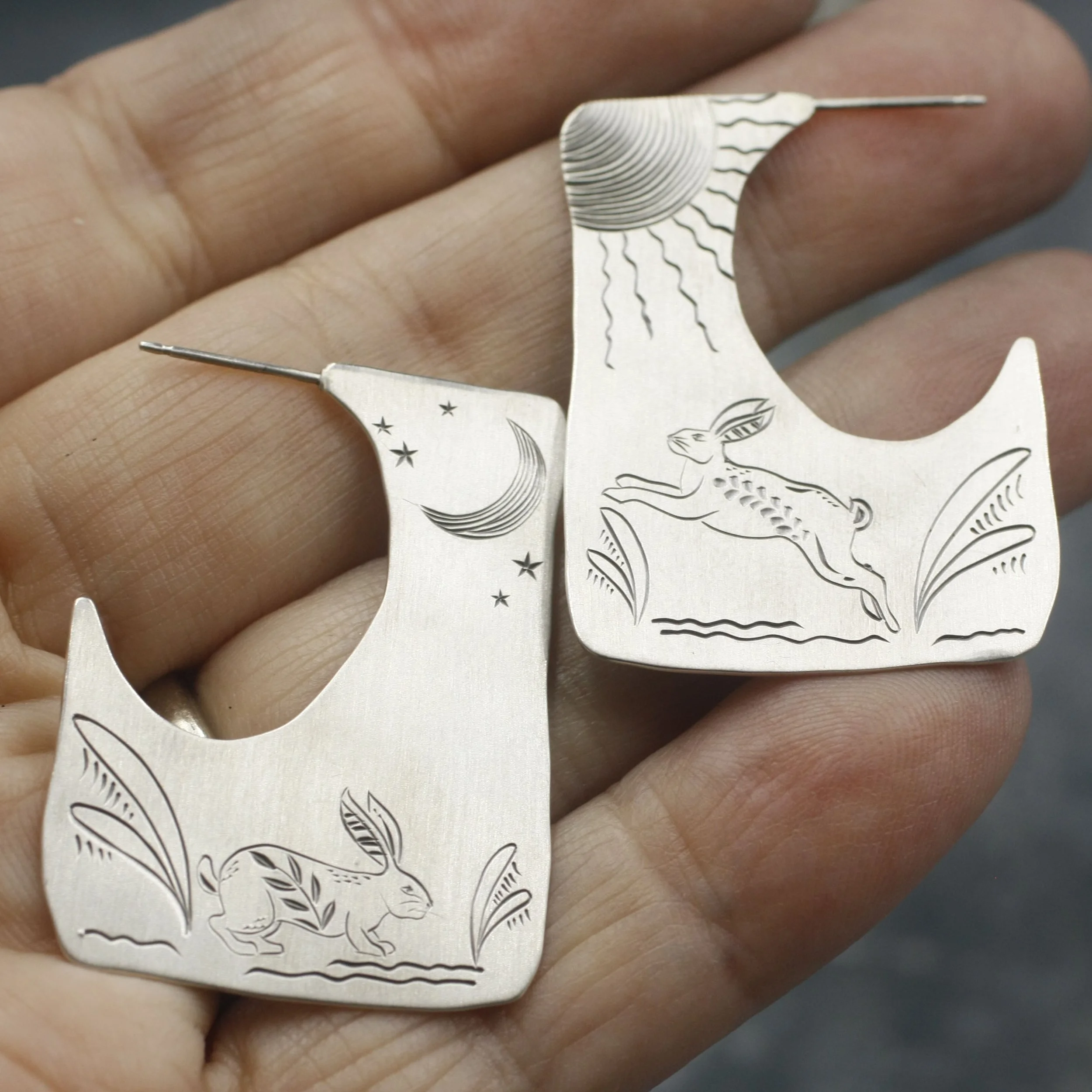 Gravée Blade Hoops Bunny earrings 6.jpg