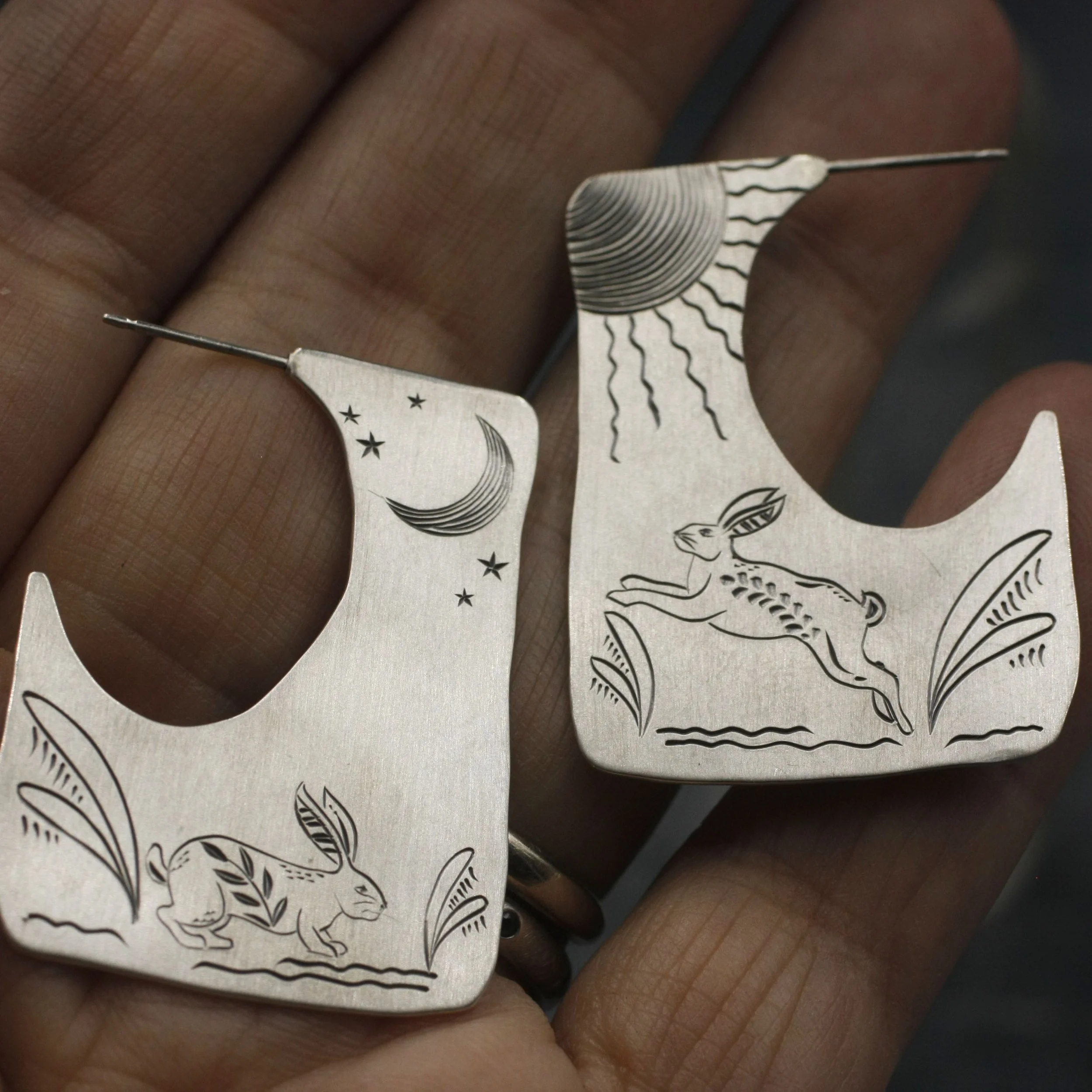 Gravée Blade Hoops Bunny earrings 7.jpg