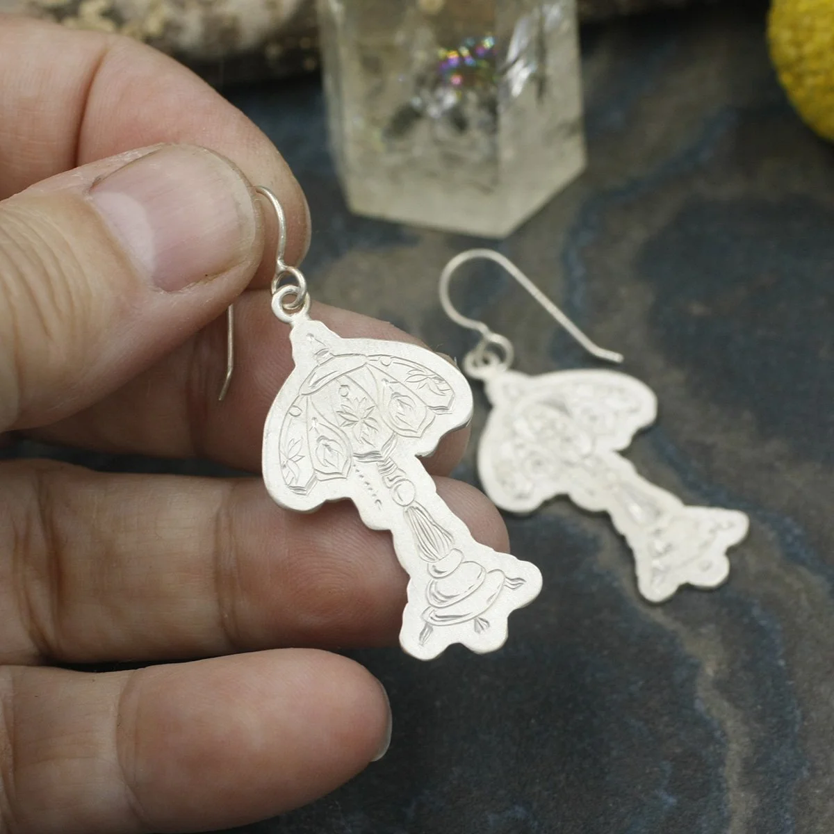 Gravée Tiffany Lamp 2 Earrings 6.jpg