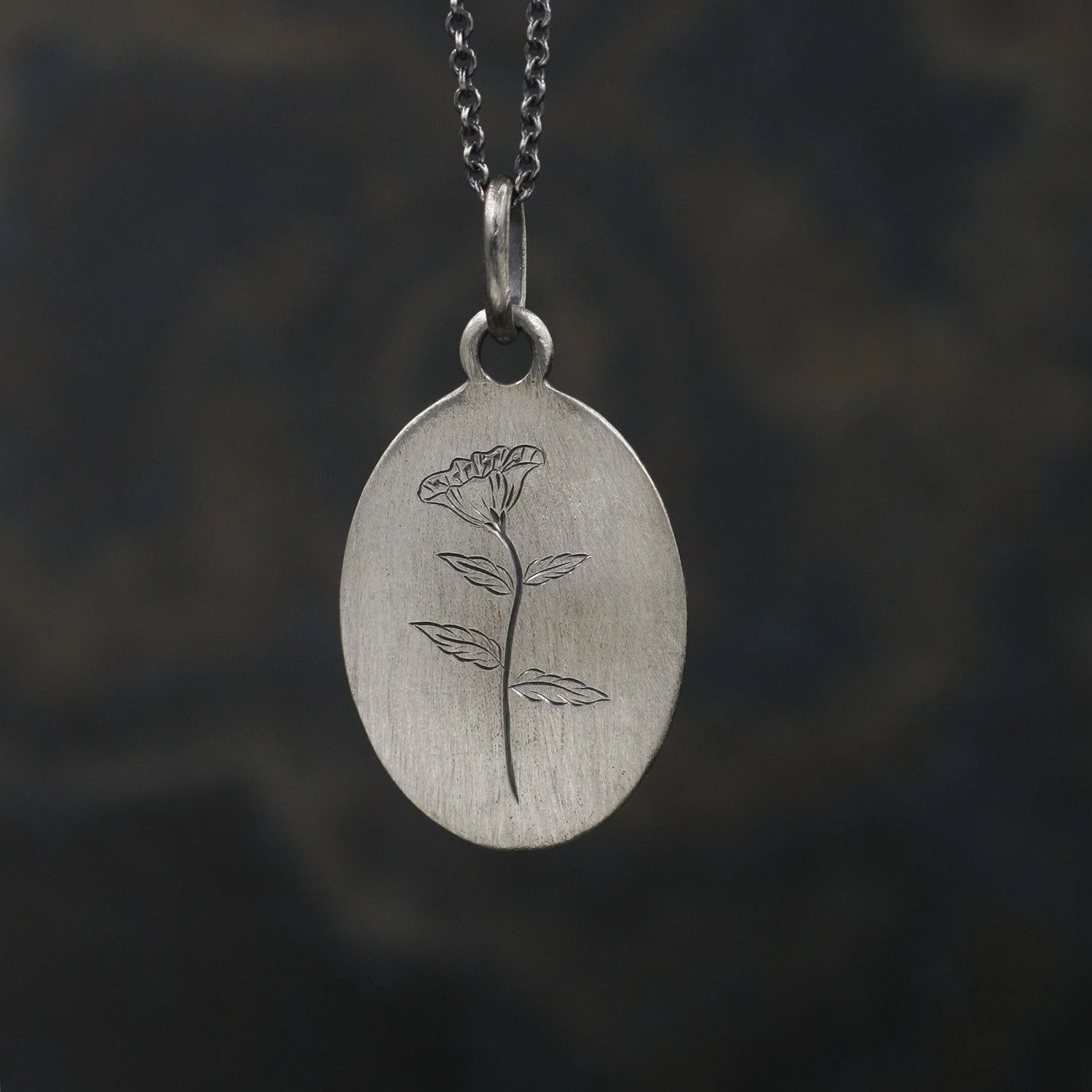 Gravée Oval Linen Poppy Pendant.jpg