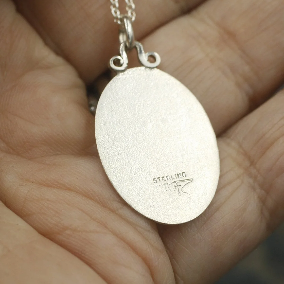 Gravée Linen Texture Butterfly with Crescent Moons Pendant 8.jpg