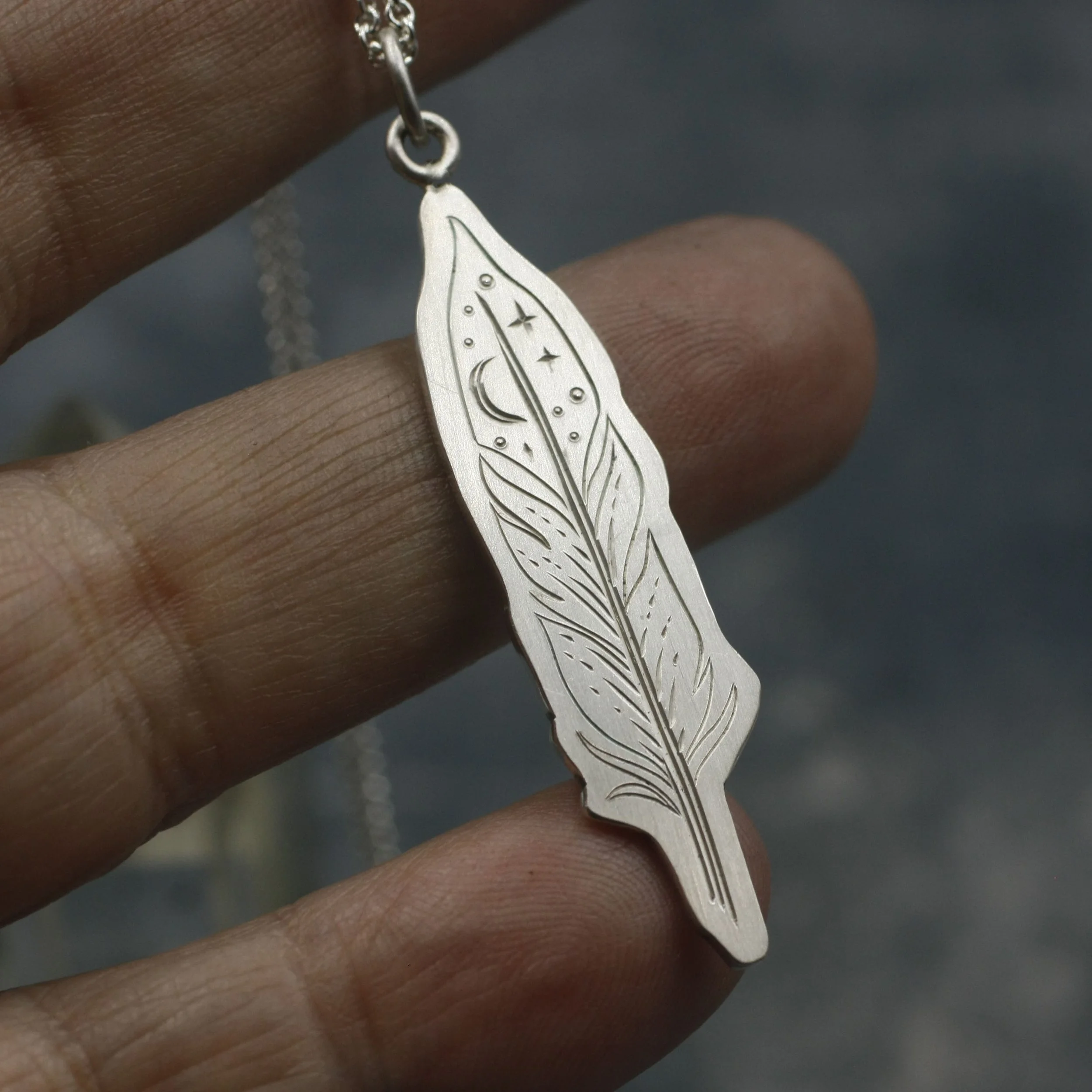 Gravée Celestial Feathers Necklace Non Ox 3.jpg