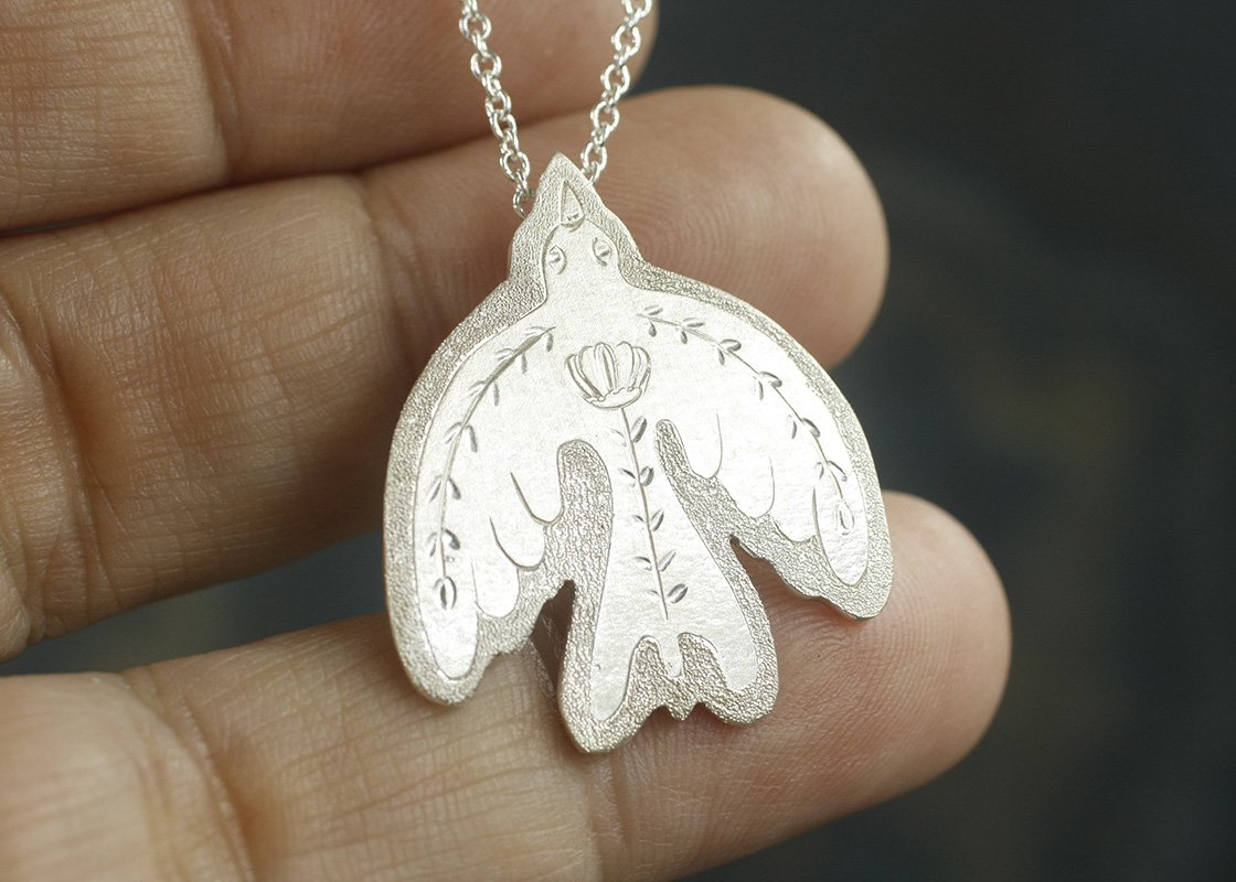 Gravée Flower Folk Bird Pendant Shimmer Edge Finish 6.jpg